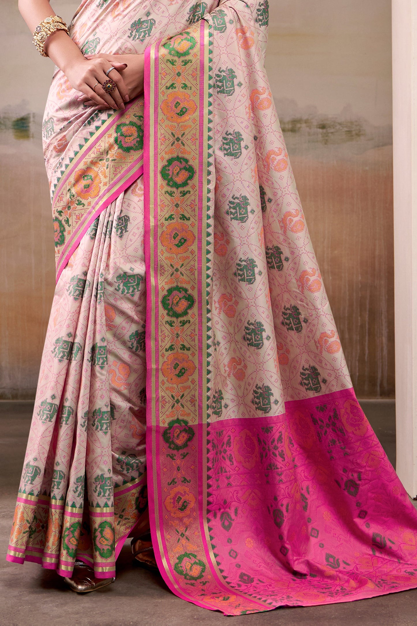 Powder Pink Woven Patola Silk Saree-SAR10020_5_SareeButa.com
