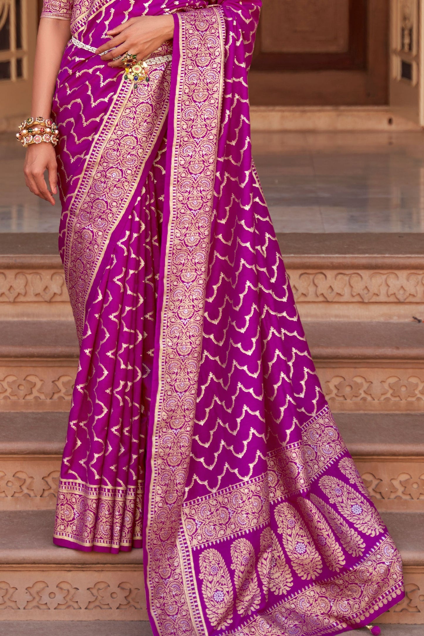 purple-banarasi-silk-saree-zb130831_3_SareeButa.com