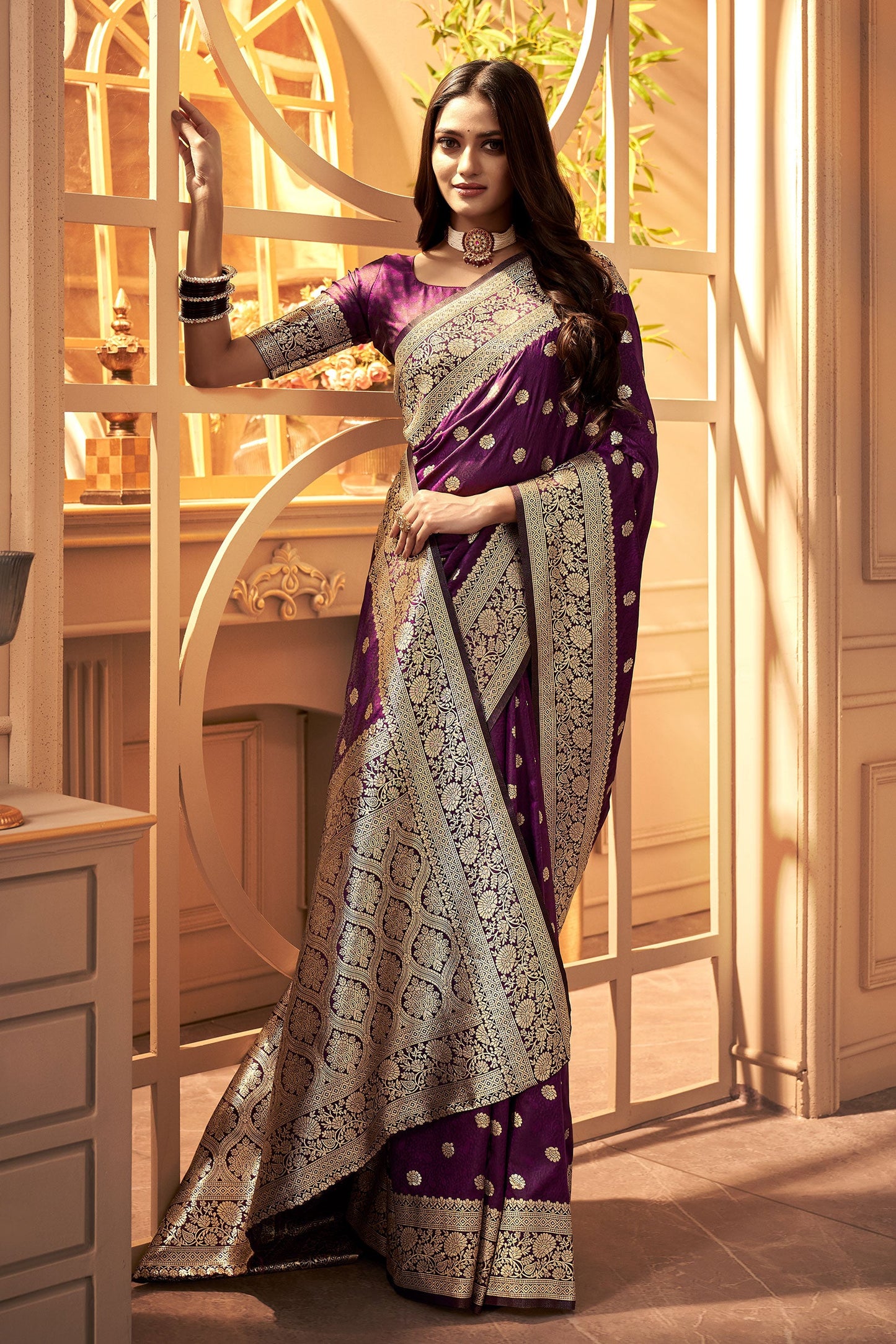 purple-banarasi-silk-saree-zb131606_3_SareeButa.com