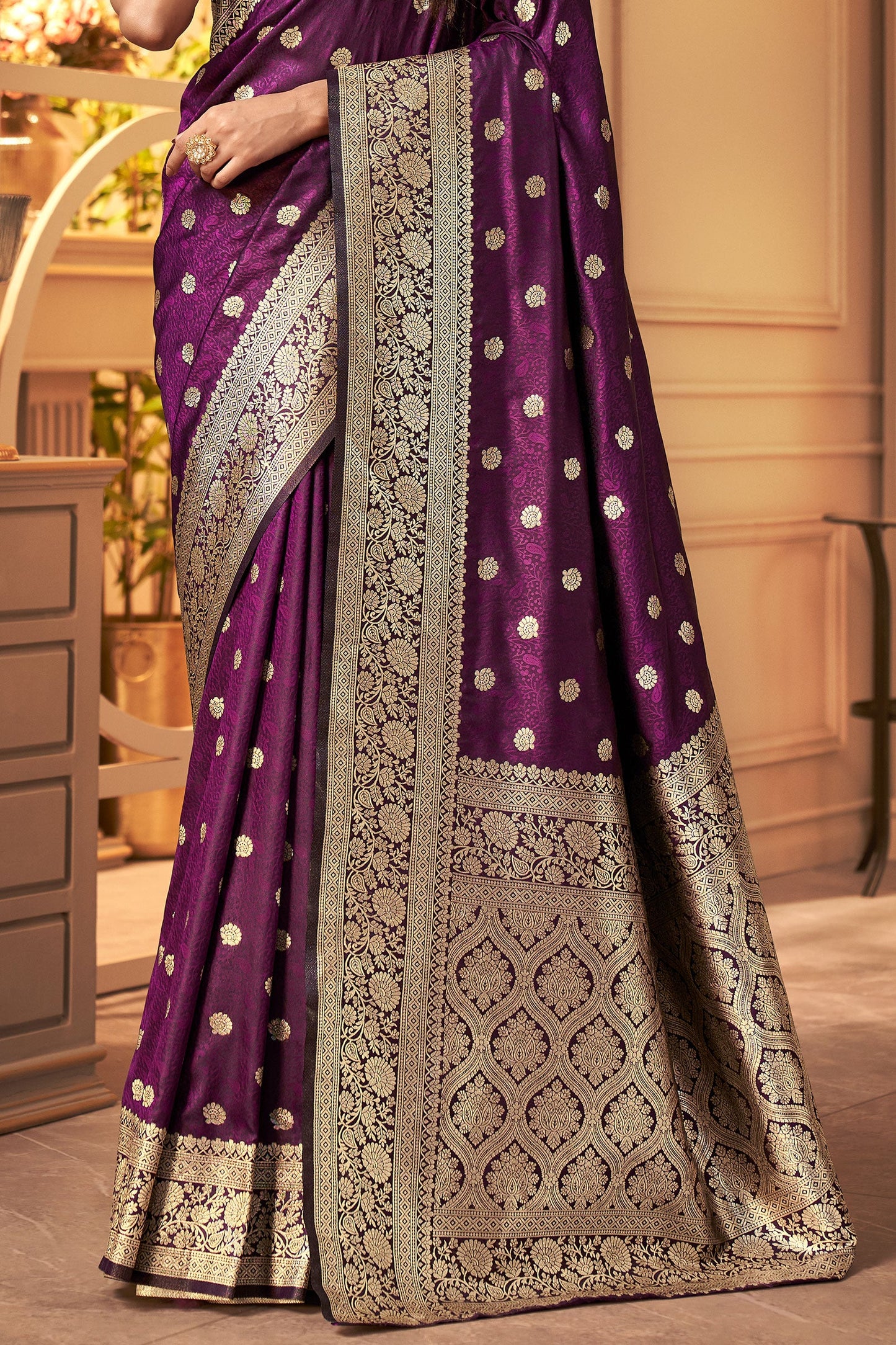 purple-banarasi-silk-saree-zb131606_4_SareeButa.com