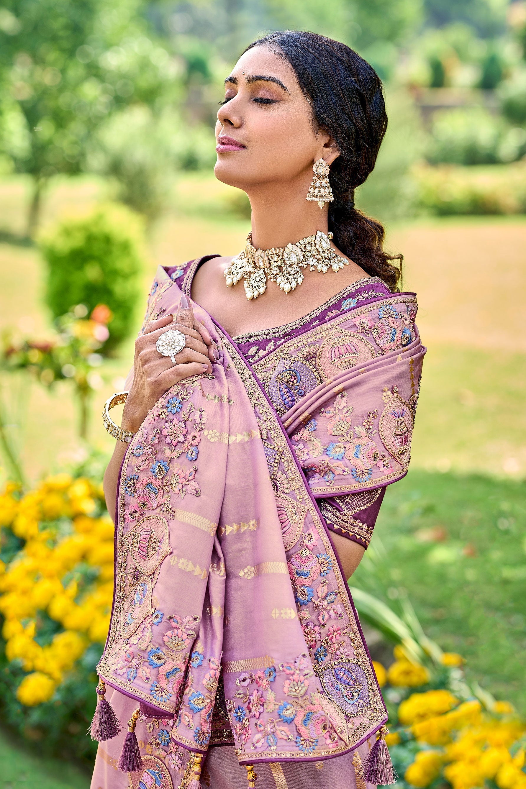 purple-embroidered-banarasi-saree-zb131845_4_SareeButa.com