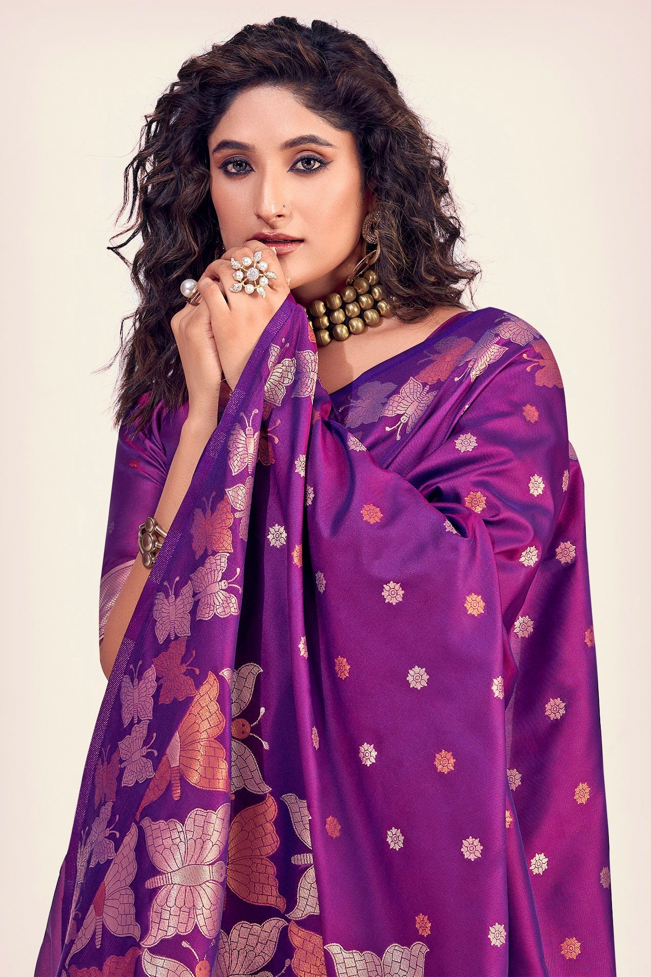 purple-woven-banarasi-silk-saree-zb131258_2_SareeButa.com