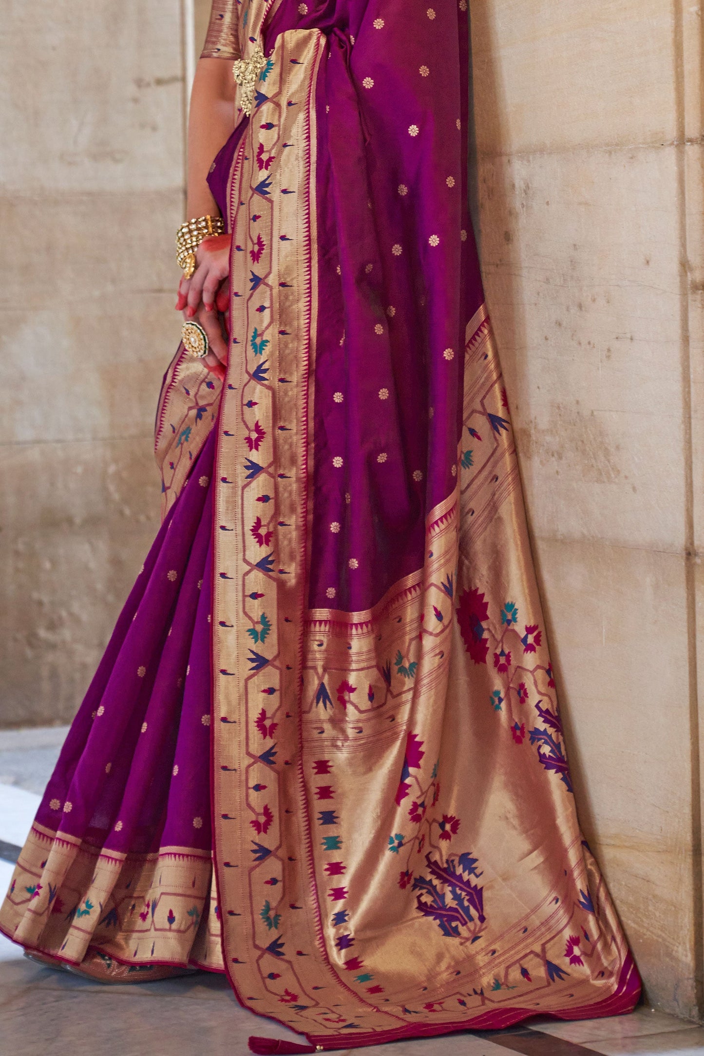 purple-woven-paithani-silk-saree-zb130985_3_SareeButa.com