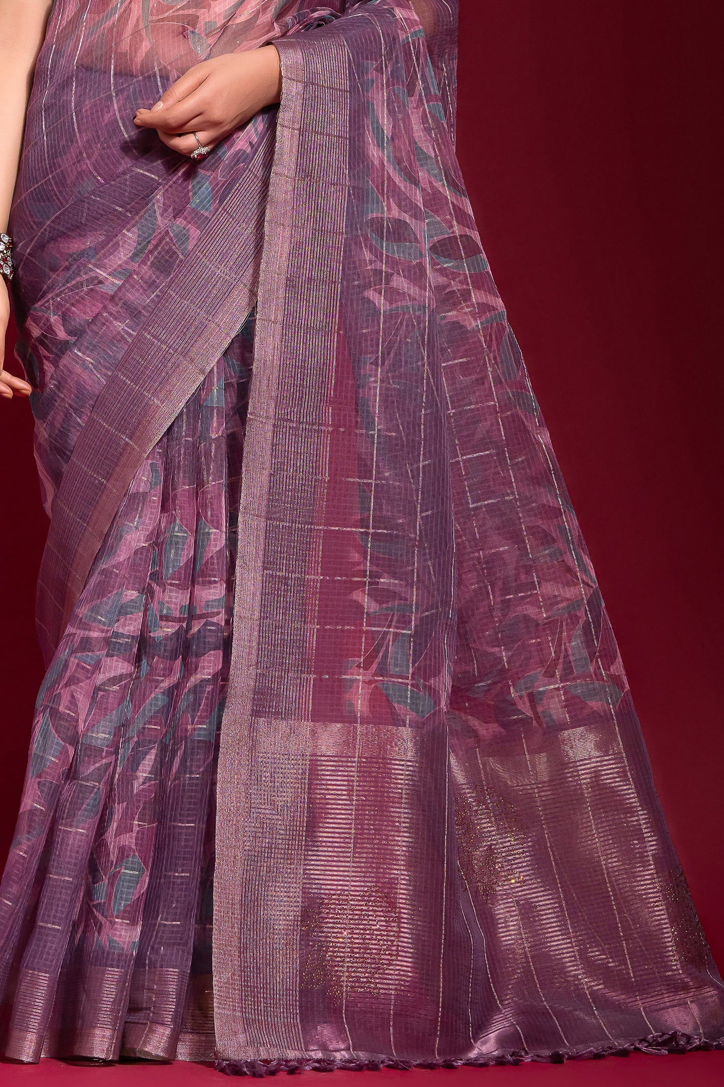 purple-printed-linen-silk-saree-zb132502_4_SareeButa.com