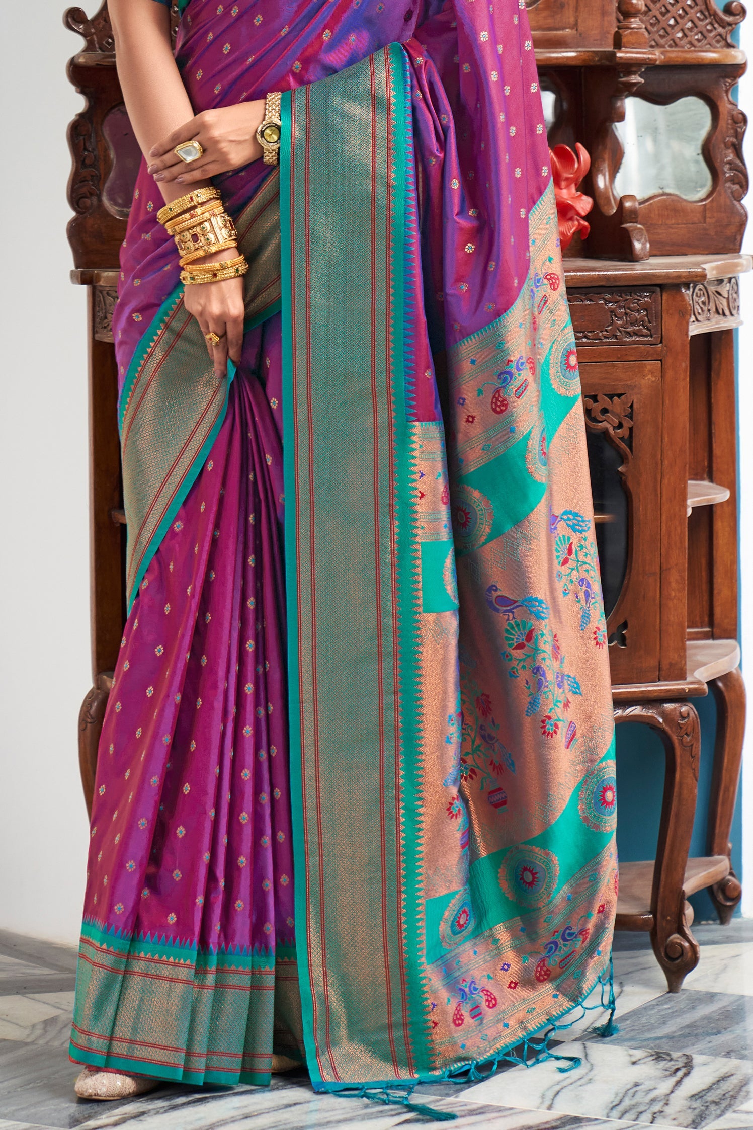 purple-silk-paithani-saree-zb132295_3_SareeButa.com