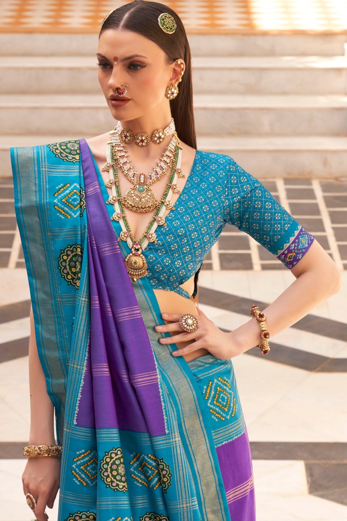 purple-silk-patola-saree-zb132026_3_SareeButa.com