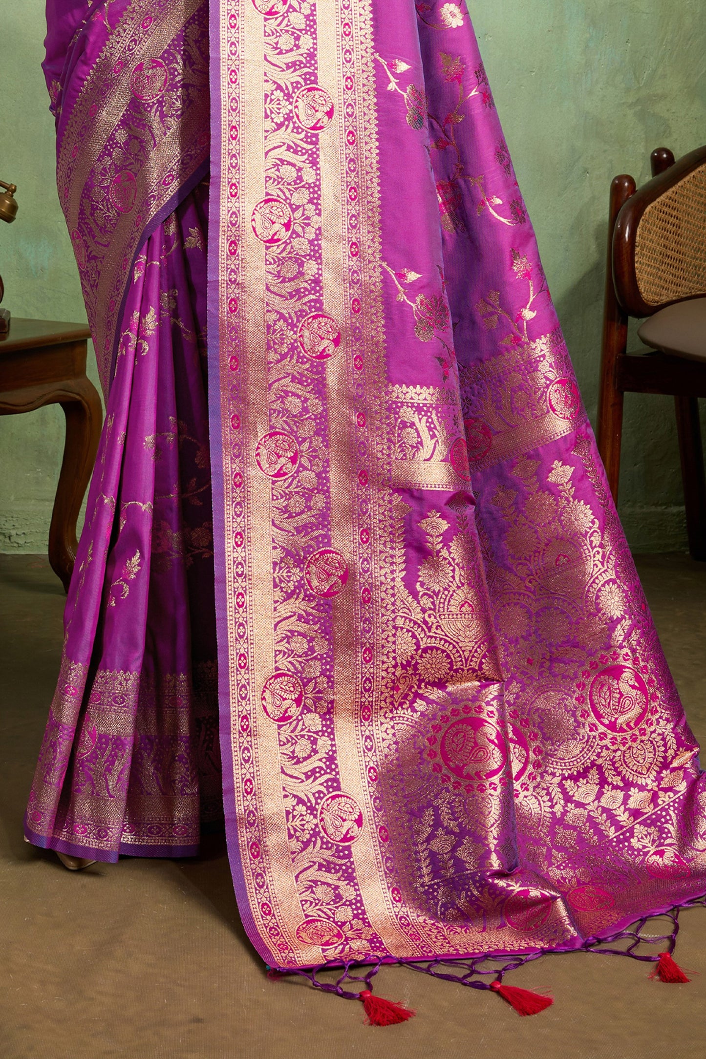 Purple Woven Banarasi Silk Saree-SAR11798_5_SareeButa.com