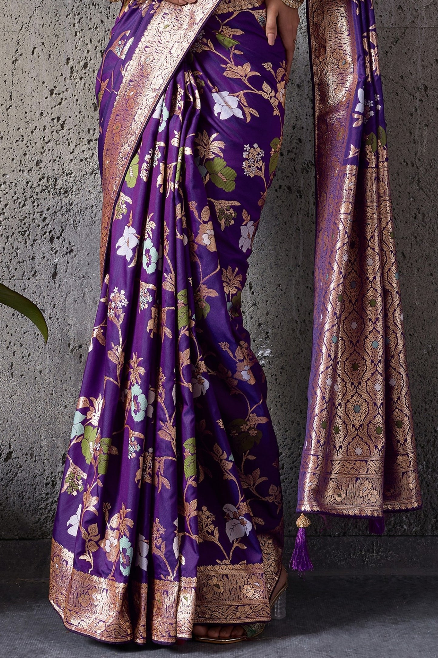 Purple Woven Banarasi Silk Saree-SAR12527_5_SareeButa.com