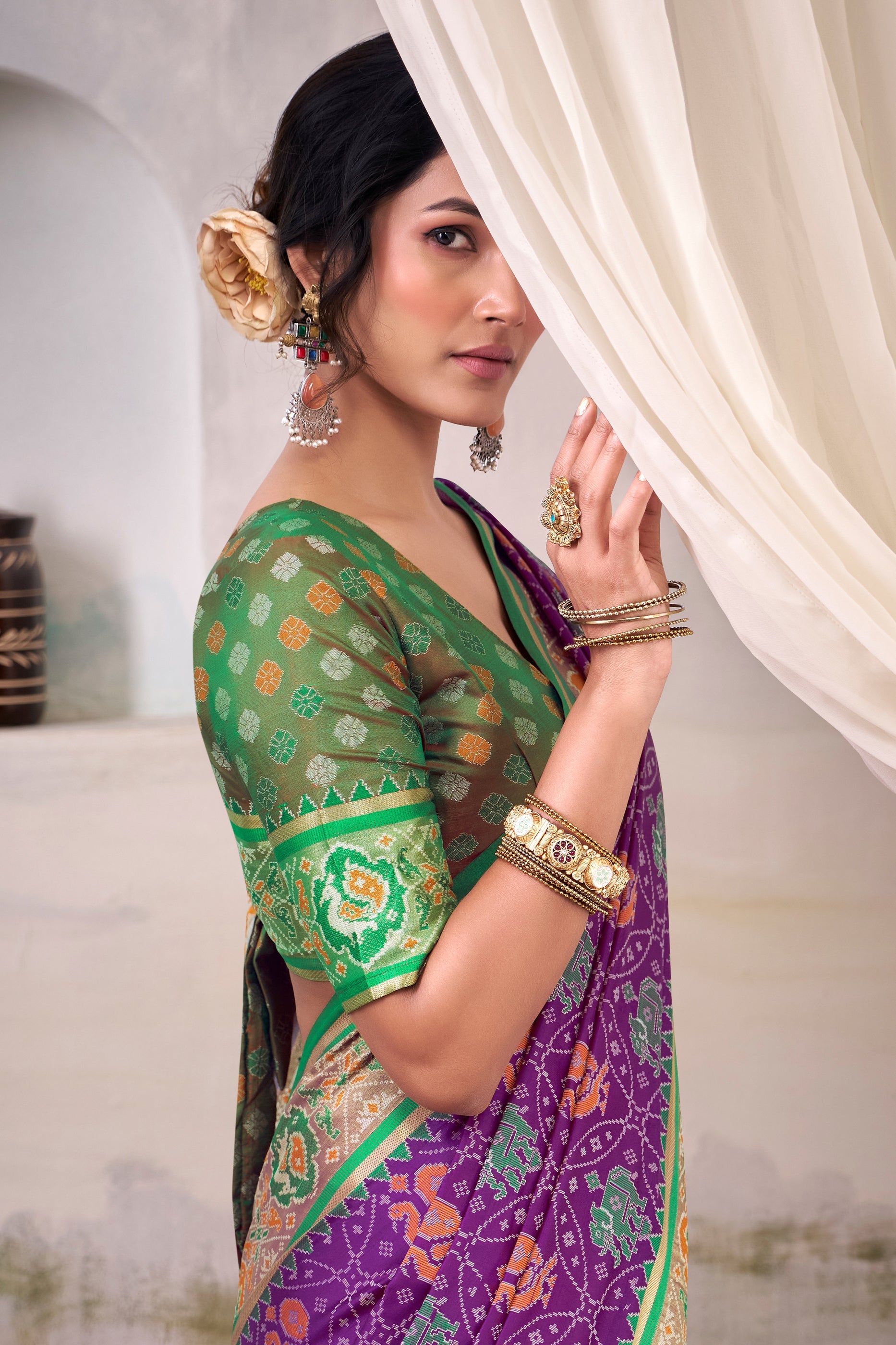 Purple Woven Patola Silk Saree-SAR10019_4_SareeButa.com