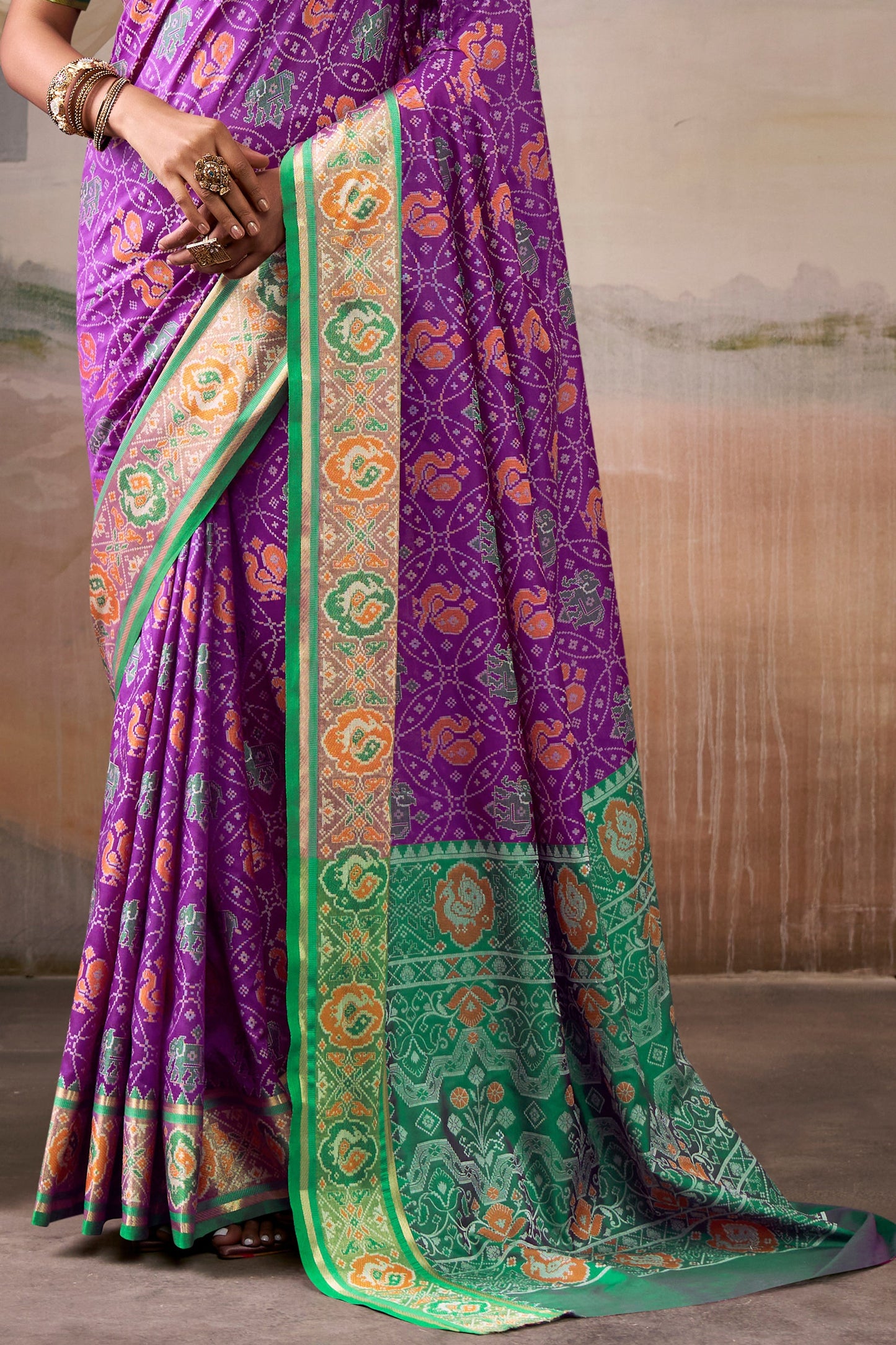 Purple Woven Patola Silk Saree-SAR10019_5_SareeButa.com