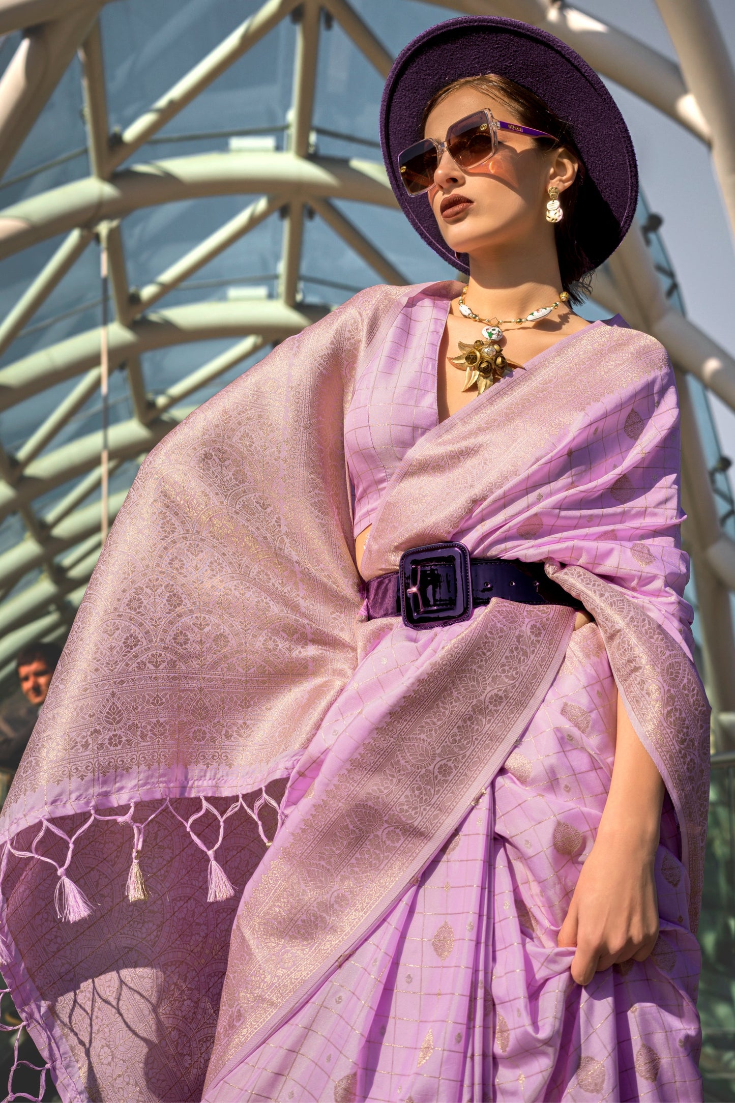 purple-woven-silk-saree-zb132005_2_SareeButa.com