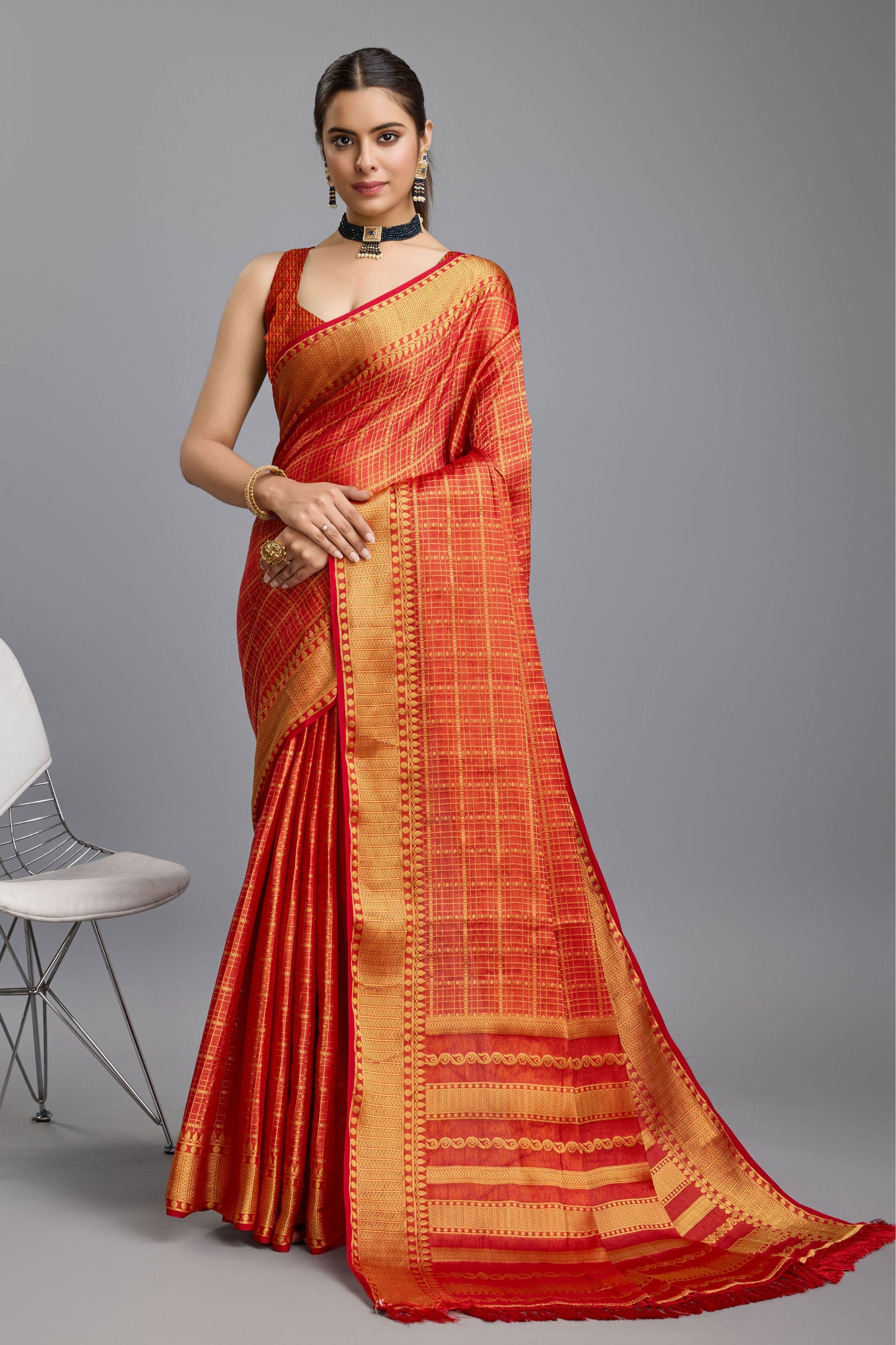 red-brocade-silk-saree-zb131951_1_SareeButa.com