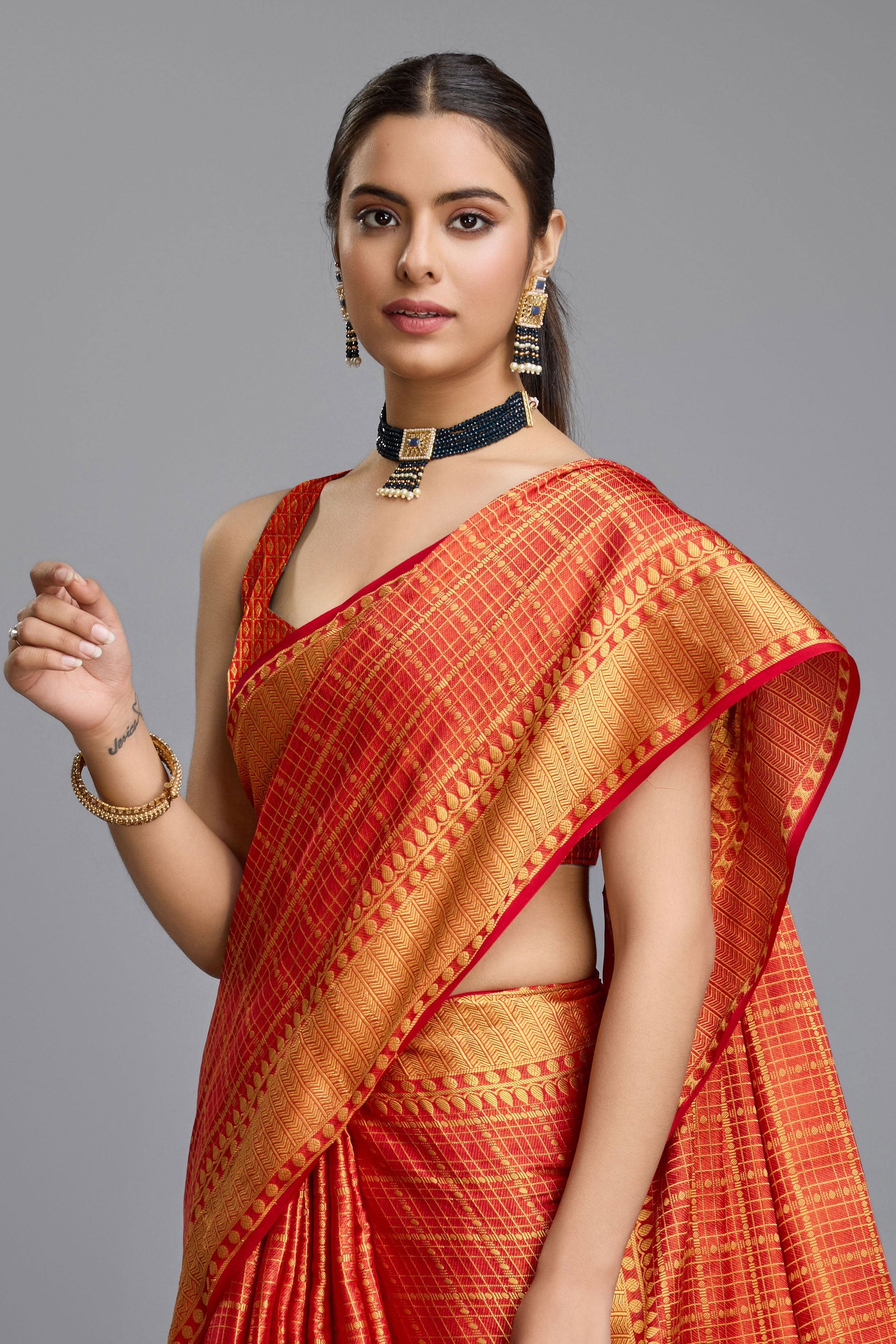 red-brocade-silk-saree-zb131951_2_SareeButa.com