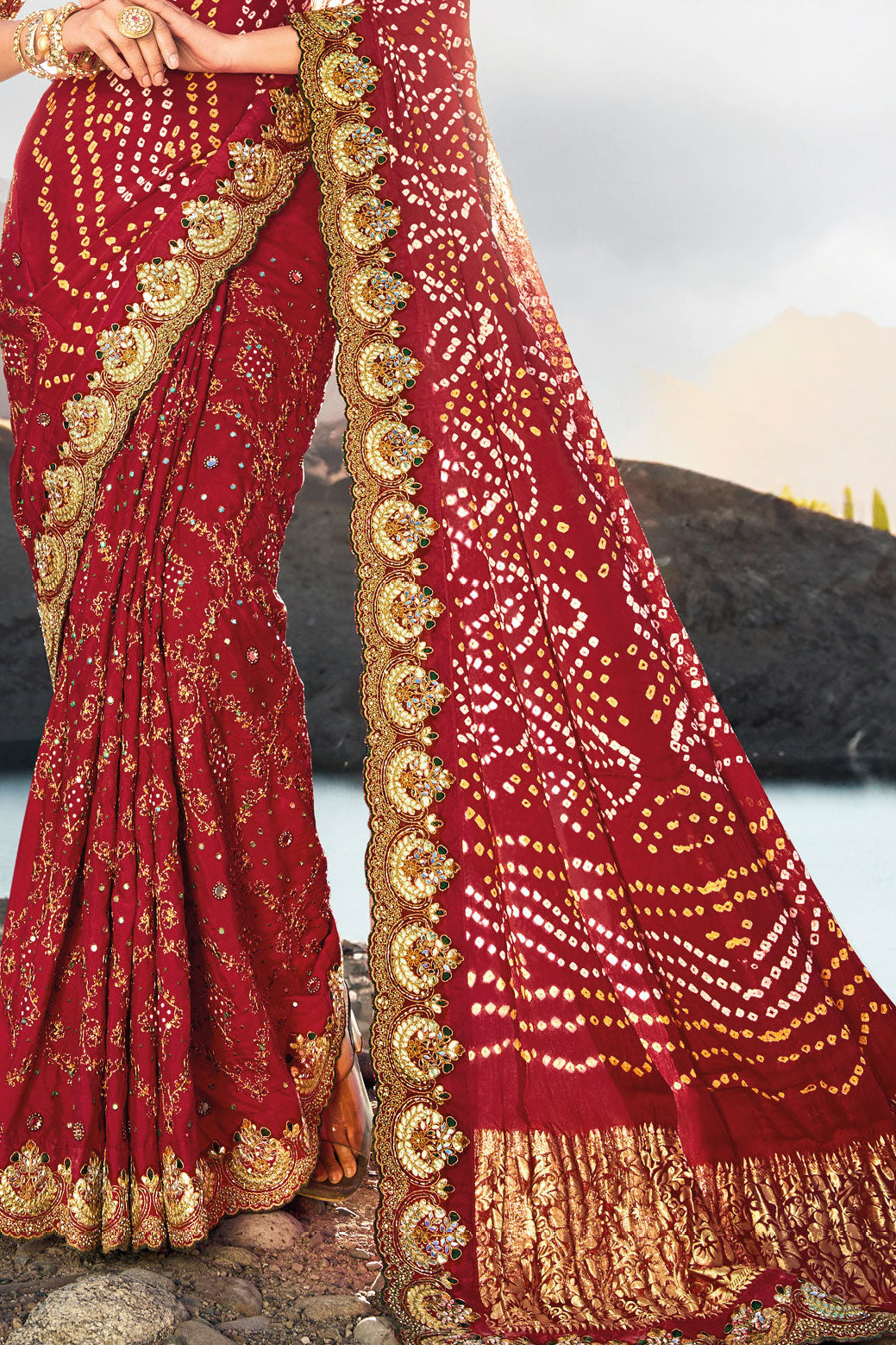 red-pure-gaji-bandhej-saree-zb130770_4_SareeButa.com