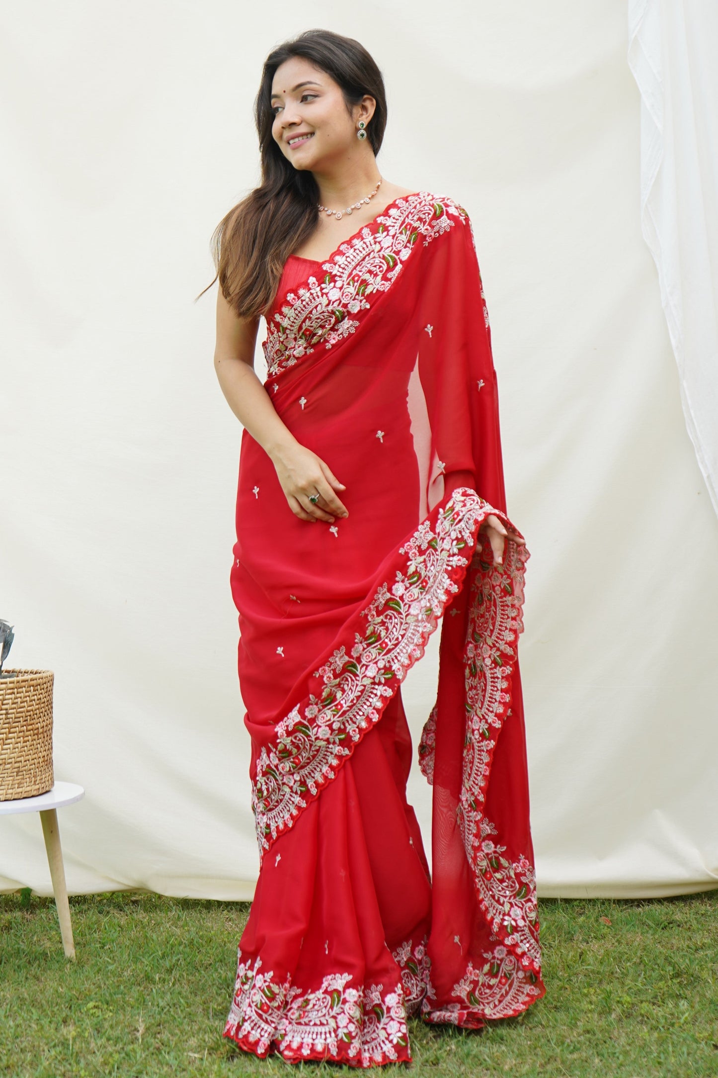 red-embroidered-georgette-saree-zb131159_4_SareeButa.com