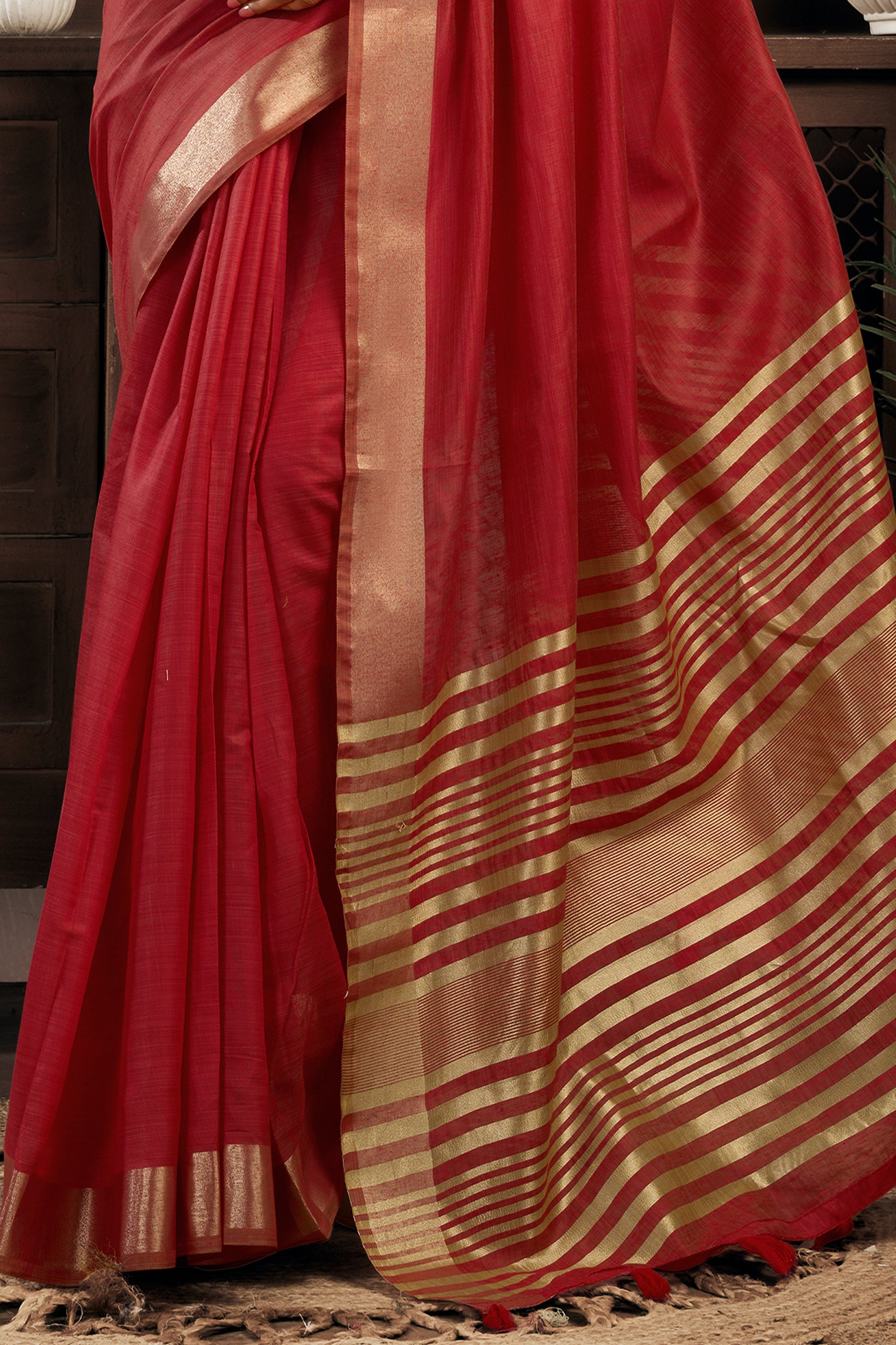Red Khadi Cotton Saree-SAR12649_5_SareeButa.com