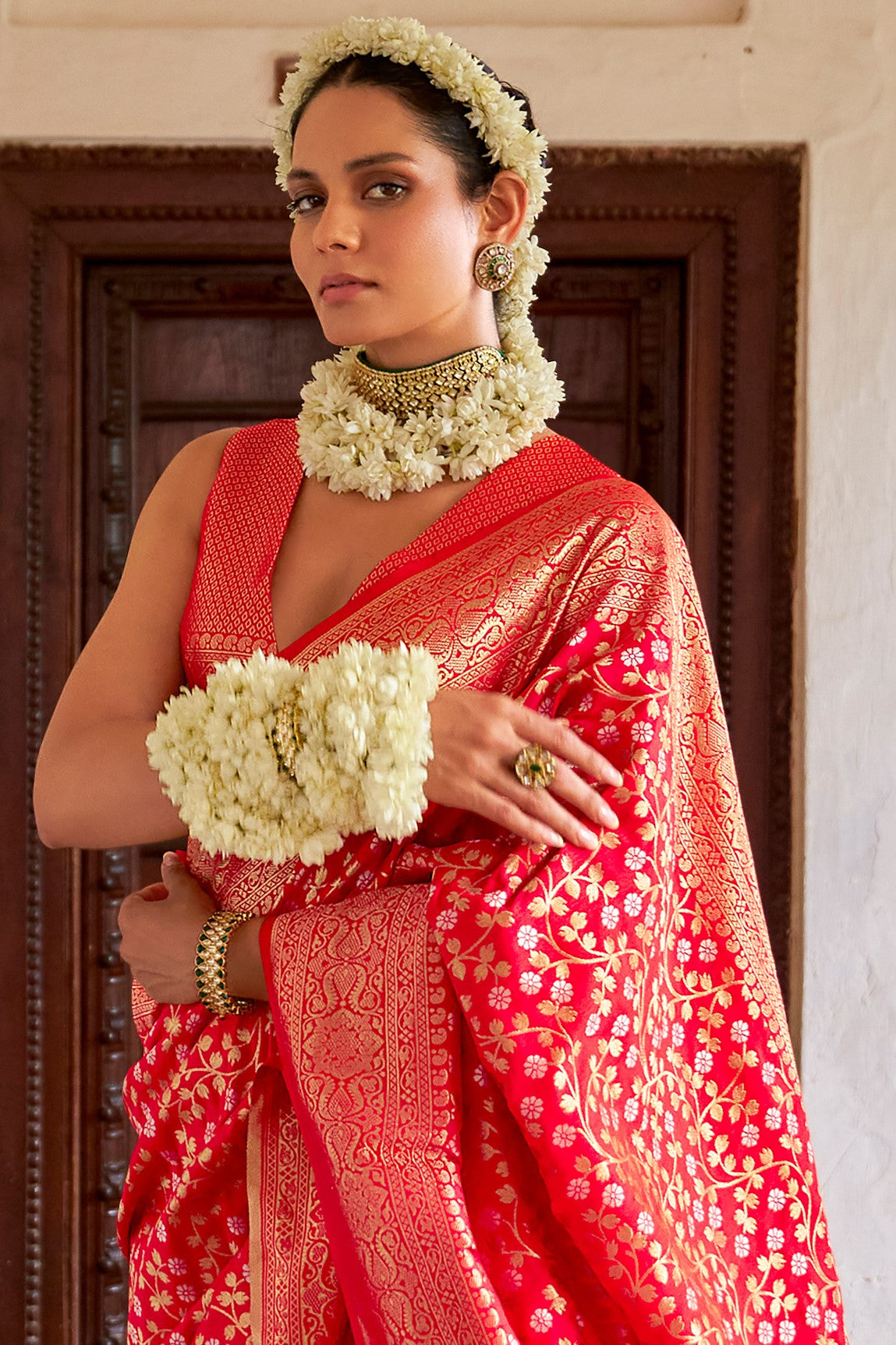 Red Woven Banarasi Silk Saree-ZB133371_3_SareeButa.com