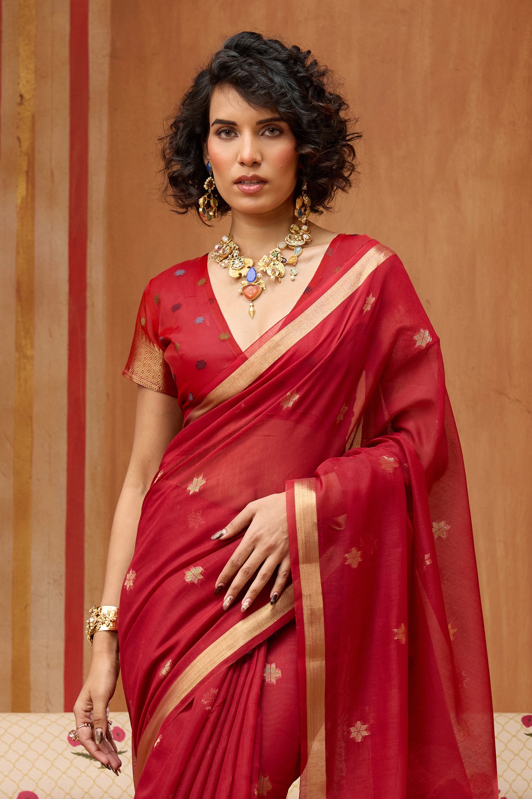 Red Woven Munga Cotton Saree-SAR11932_5_SareeButa.com