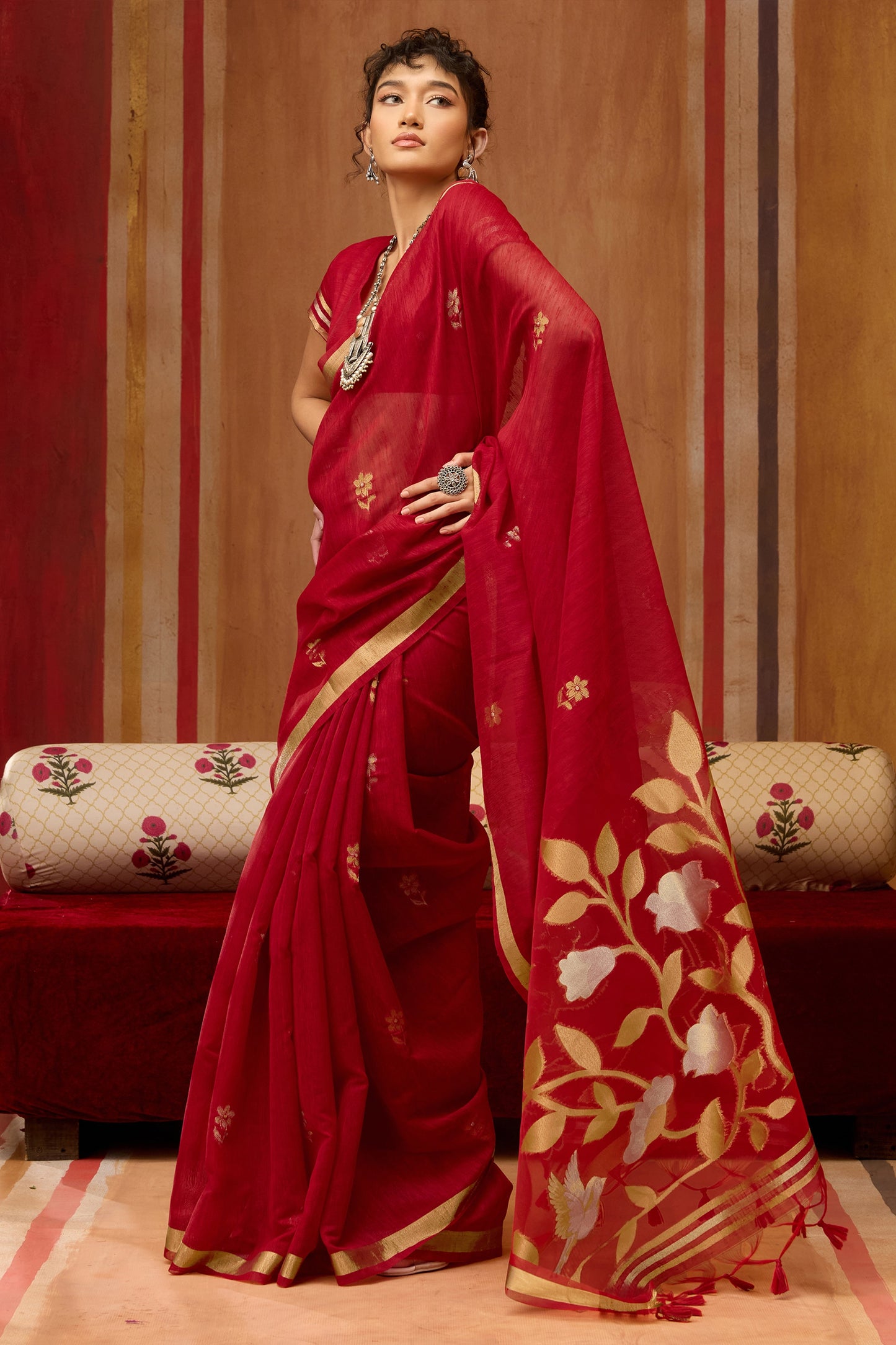 Red Woven Munga Organza Silk Saree-SAR11947_3_SareeButa.com