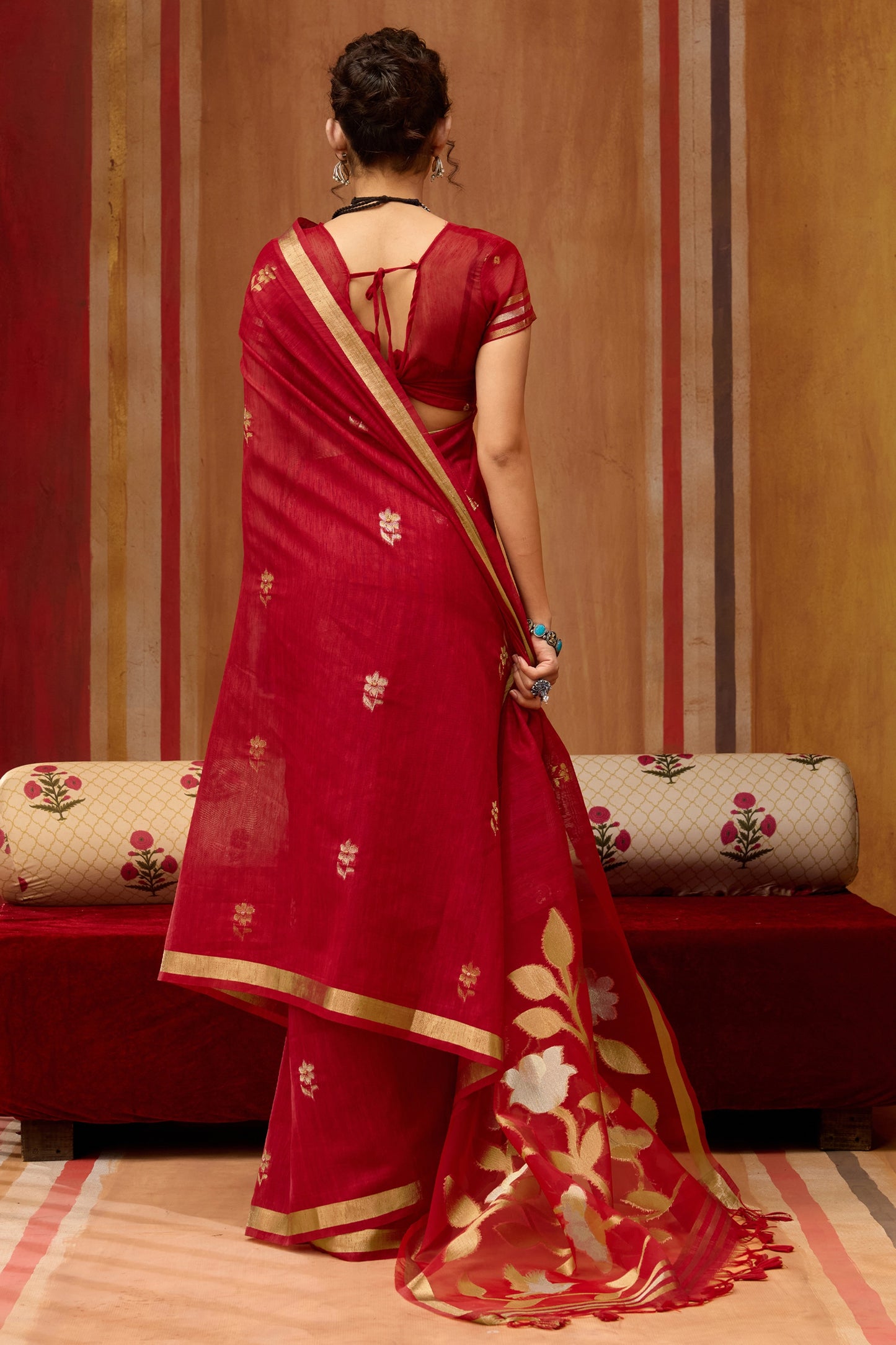 Red Woven Munga Organza Silk Saree-SAR11947_4_SareeButa.com