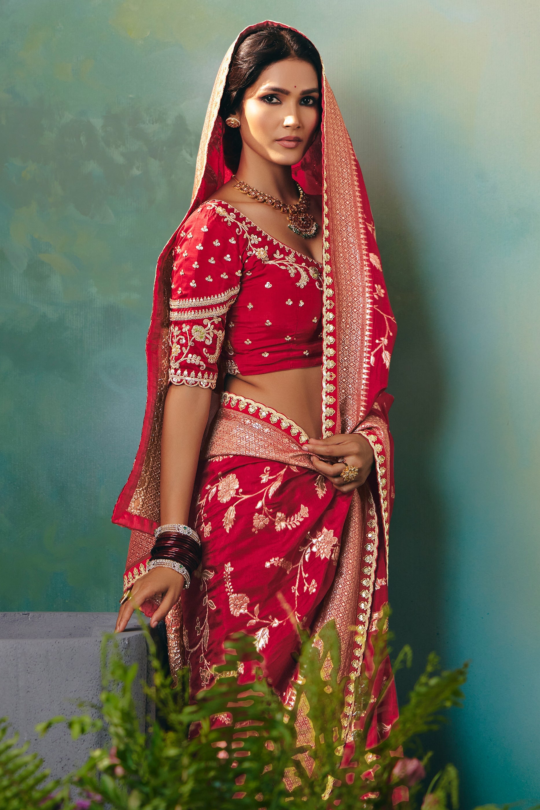 Red Woven Viscose Silk Banarasi Saree-SAR10580_2_SareeButa.com