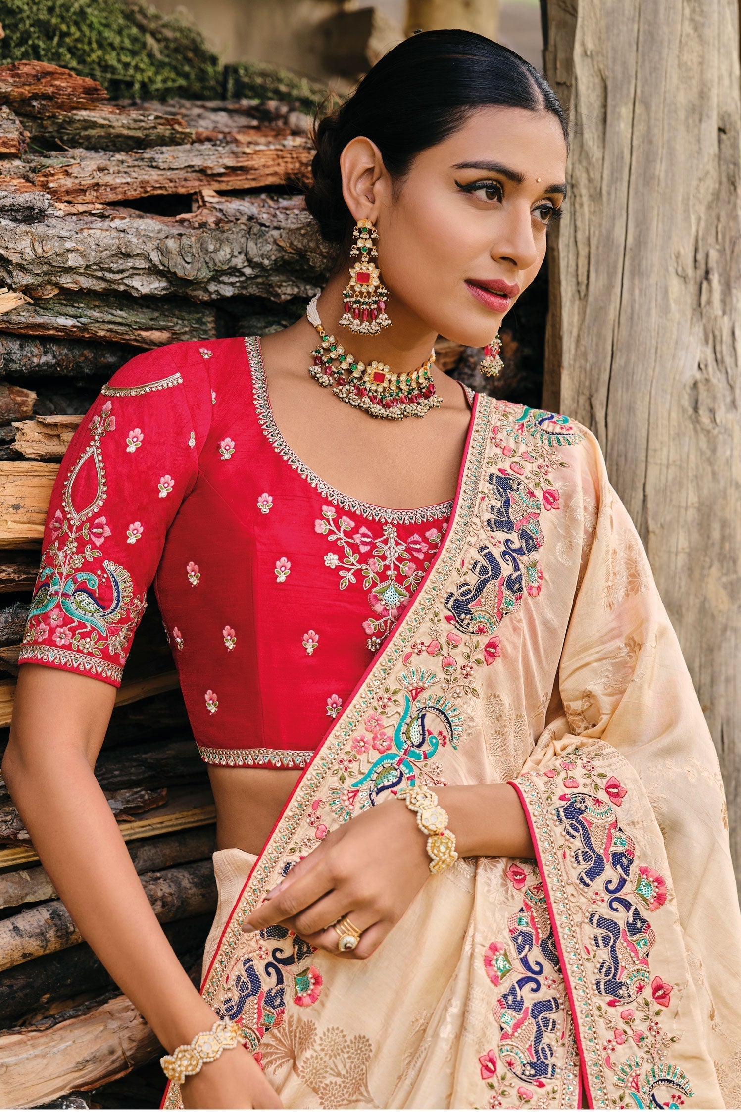 vanilla-cream-embroidered-banarasi-silk-saree-zb130876_2_SareeButa.com