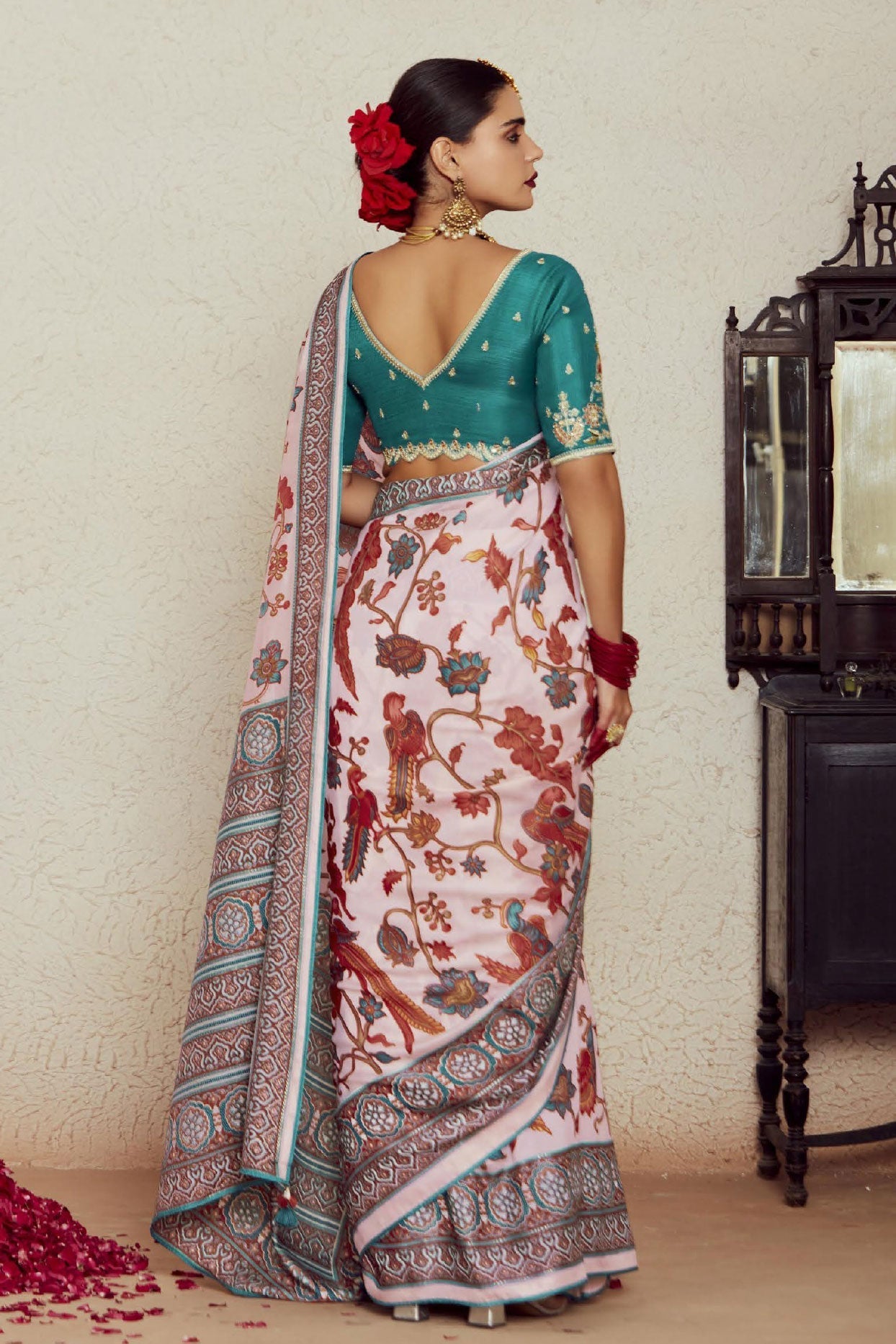 white-brasso-silk-saree-zb131690_3_SareeButa.com