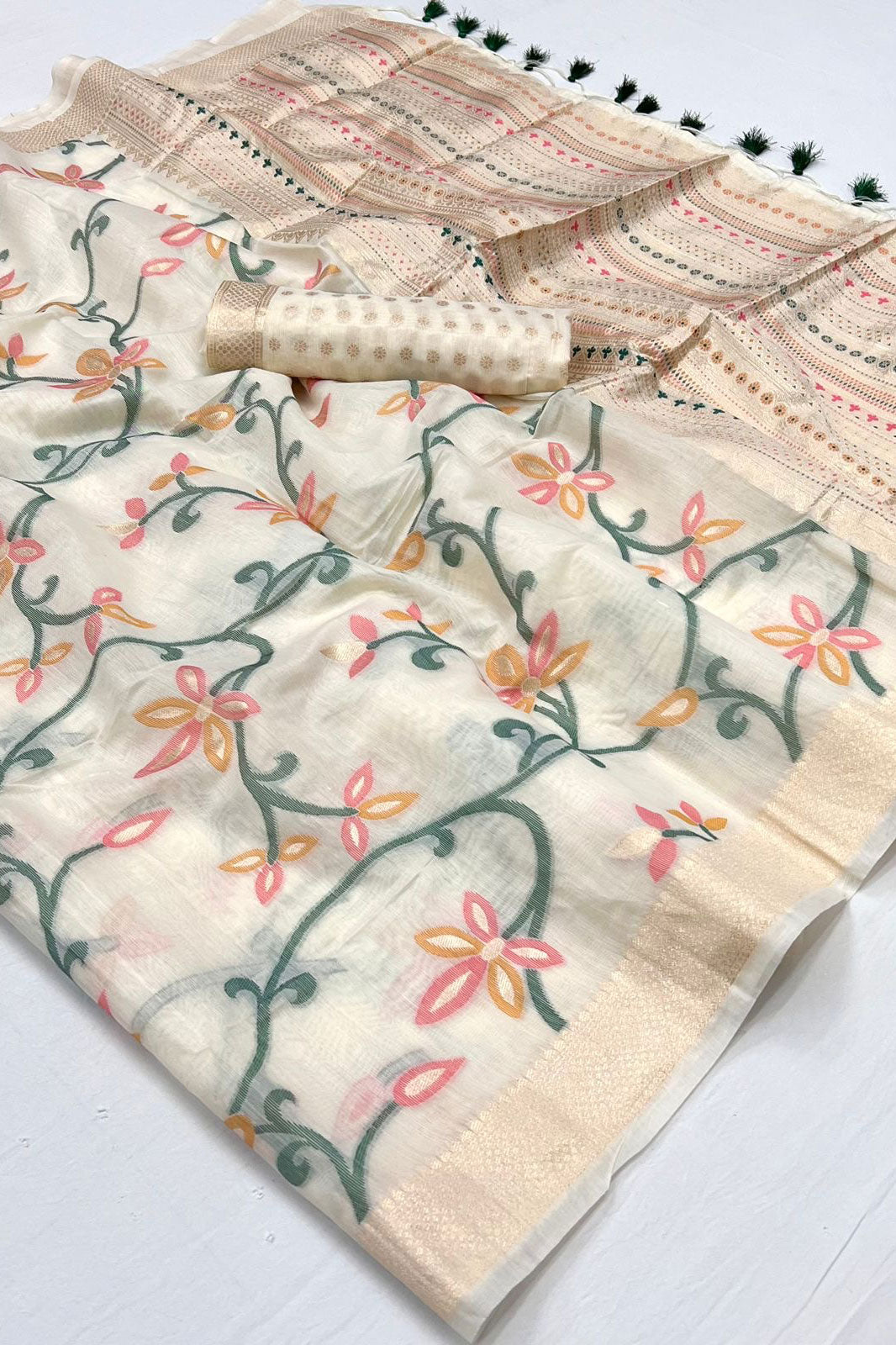 white-woven-jamdani-cotton-saree-zb131238_3_SareeButa.com