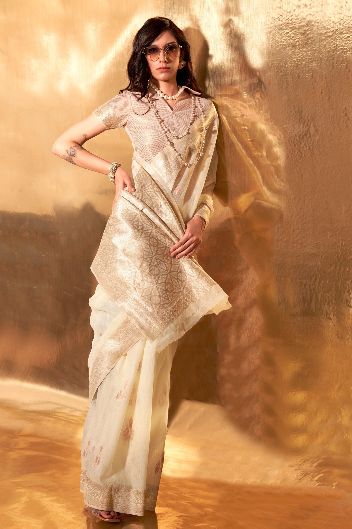 white-woven-linen-saree-zb131333_2_SareeButa.com