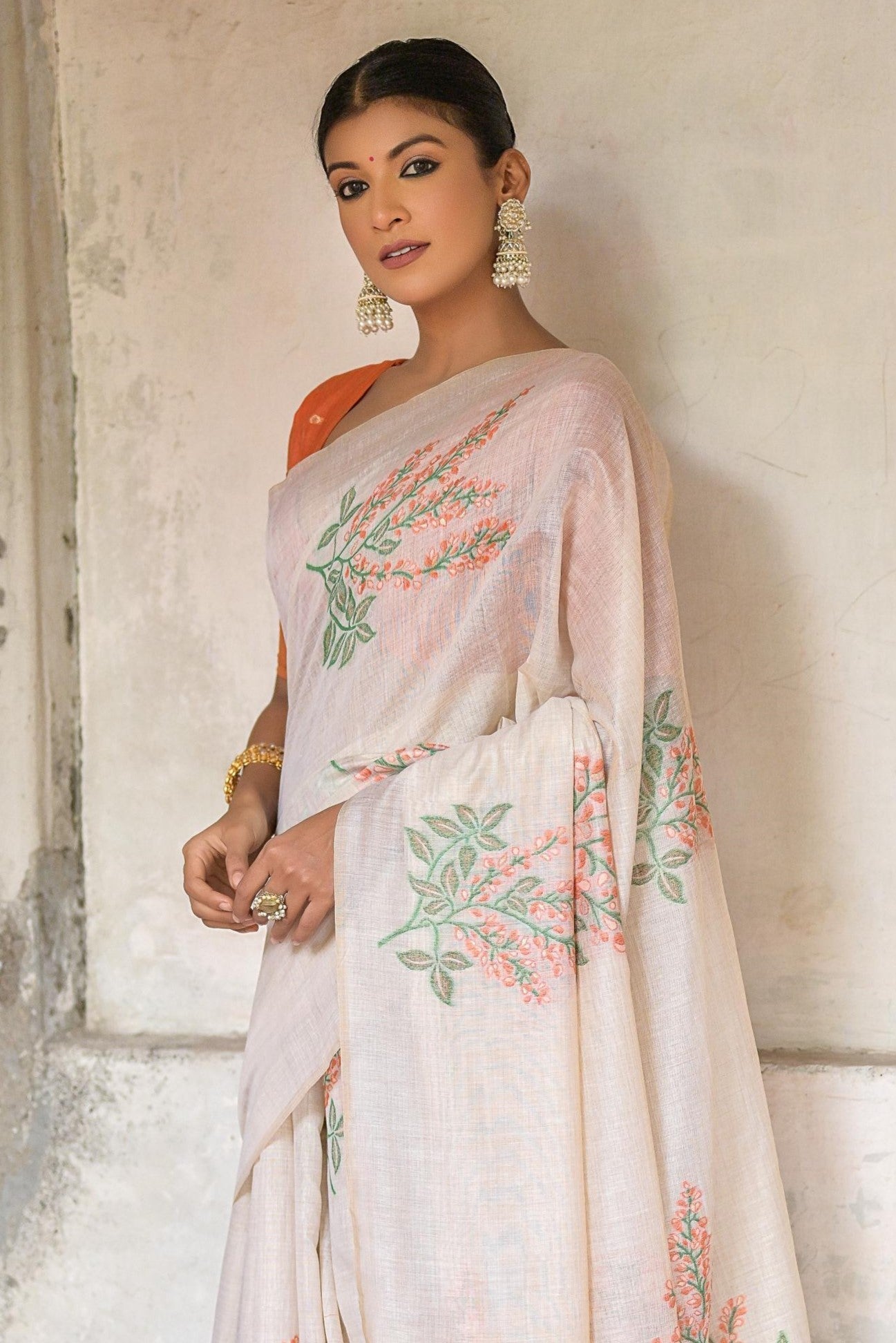 white-printed-muga-cotton-saree-zb130481_2_SareeButa.com