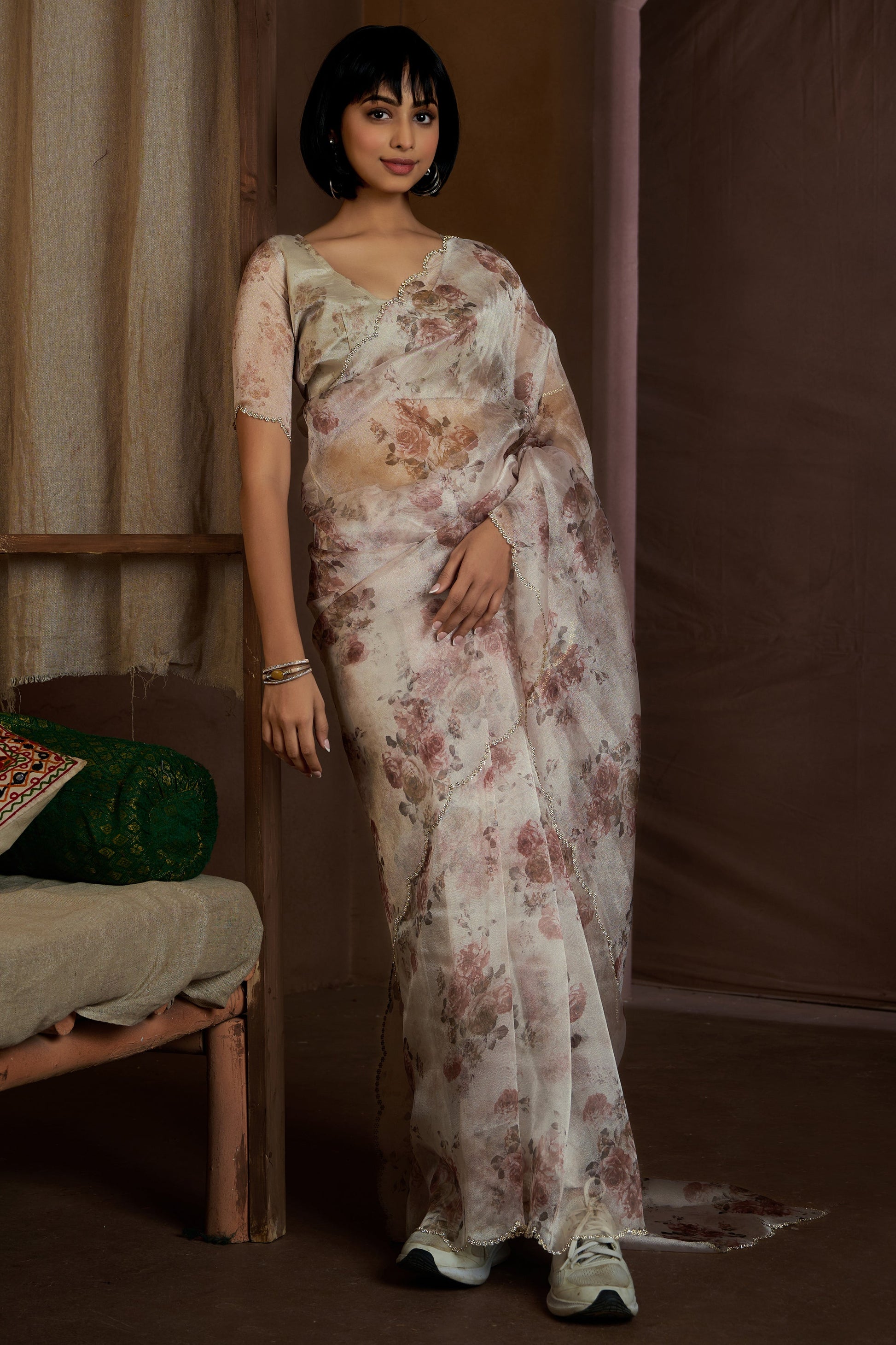 white-stone-work-organza-saree-zb133595_7_Sareebuta.com