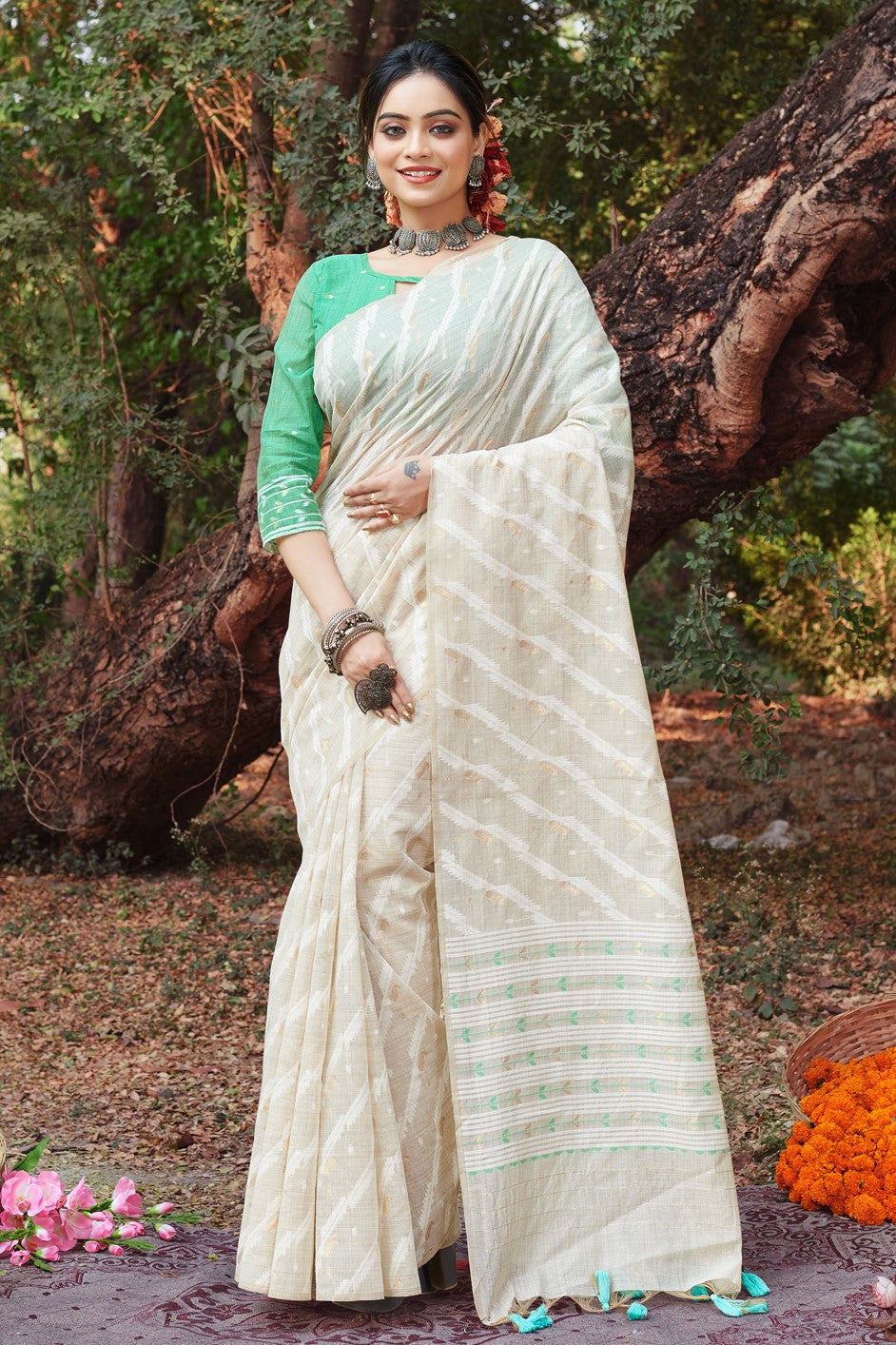 White Woven Cotton Saree-ZB131279_1