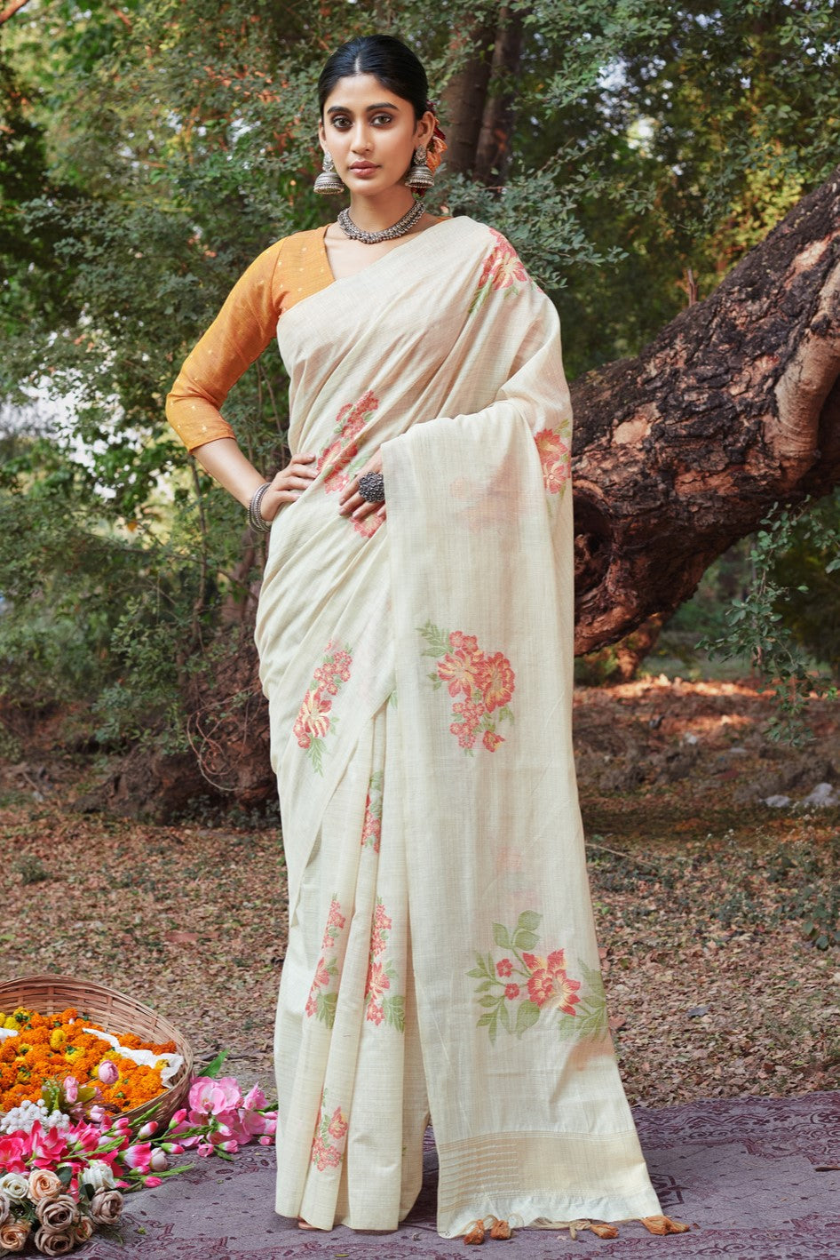 white-woven-cotton-saree-zb131282_1_SareeButa.com