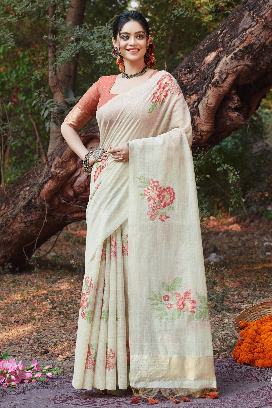 white-woven-cotton-saree-zb131285_1_SareeButa.com