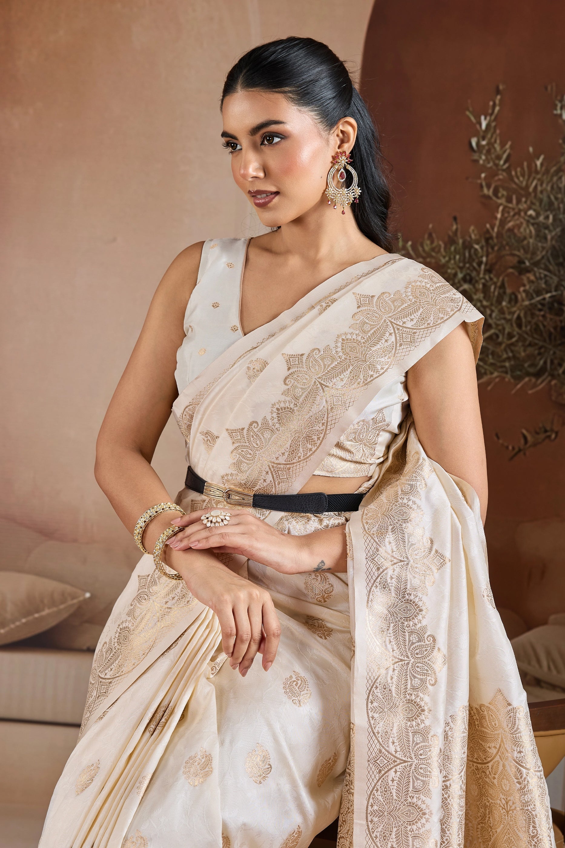 White Woven Silk Saree-SAR11186_2_SareeButa.com