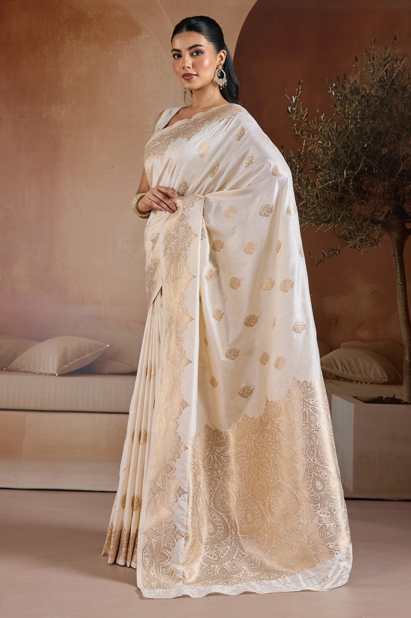 White Woven Silk Saree-SAR11186_4_SareeButa.com