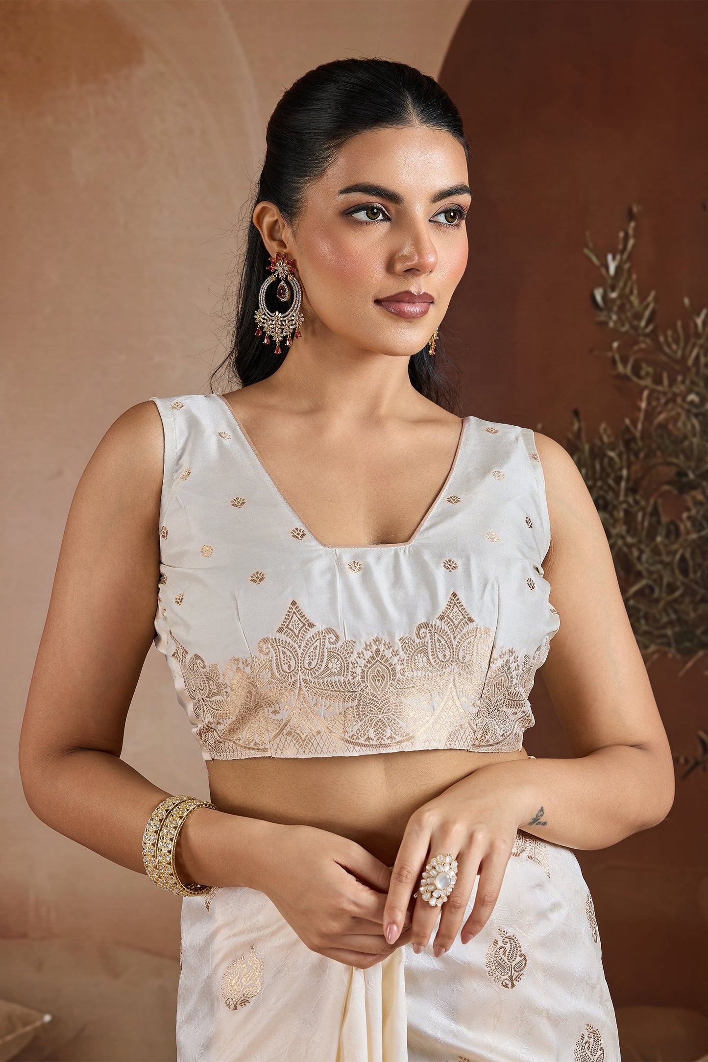 White Woven Silk Saree-SAR11186_5_SareeButa.com