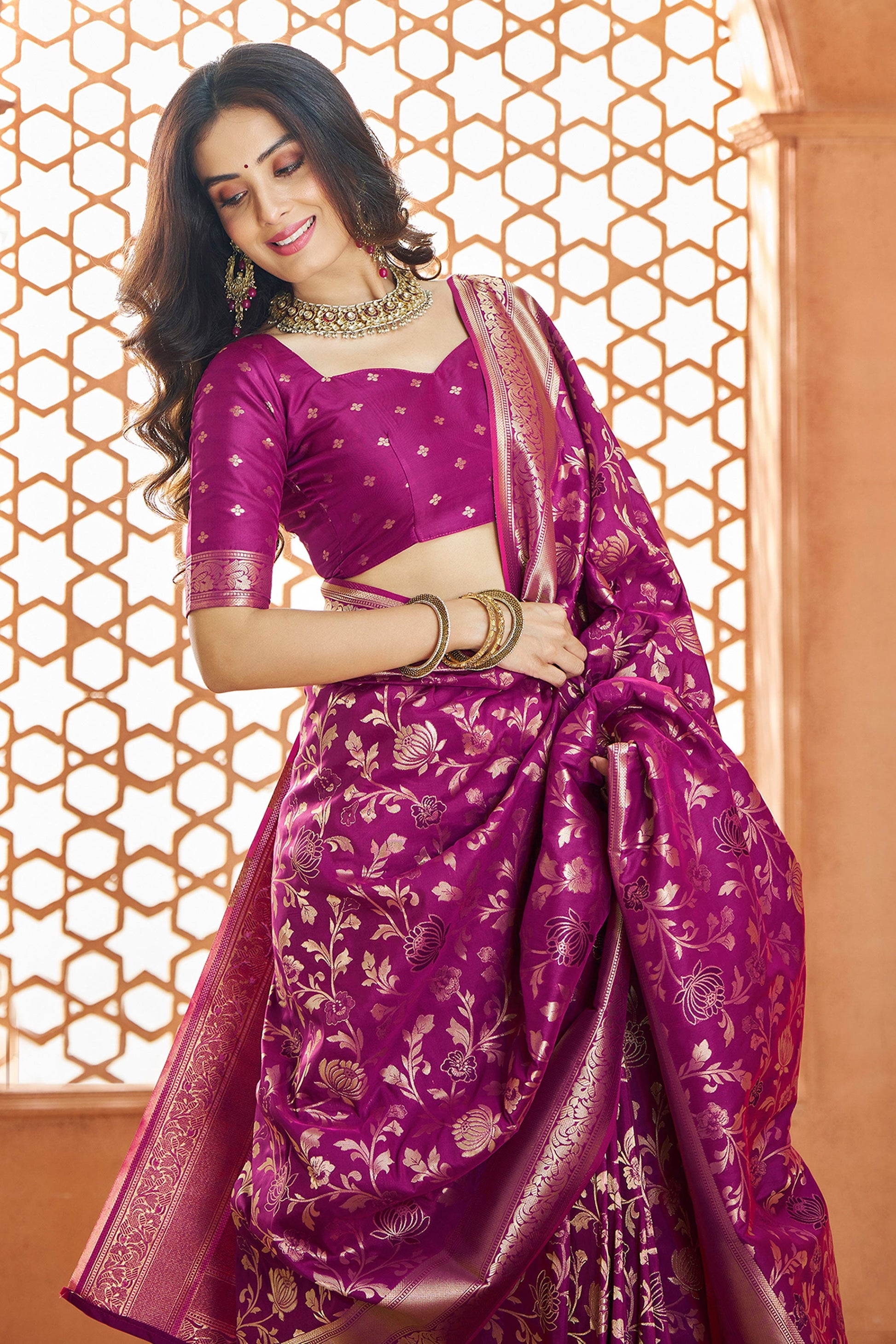 wine-banarasi-silk-saree-zb132757_2_SareeButa.com