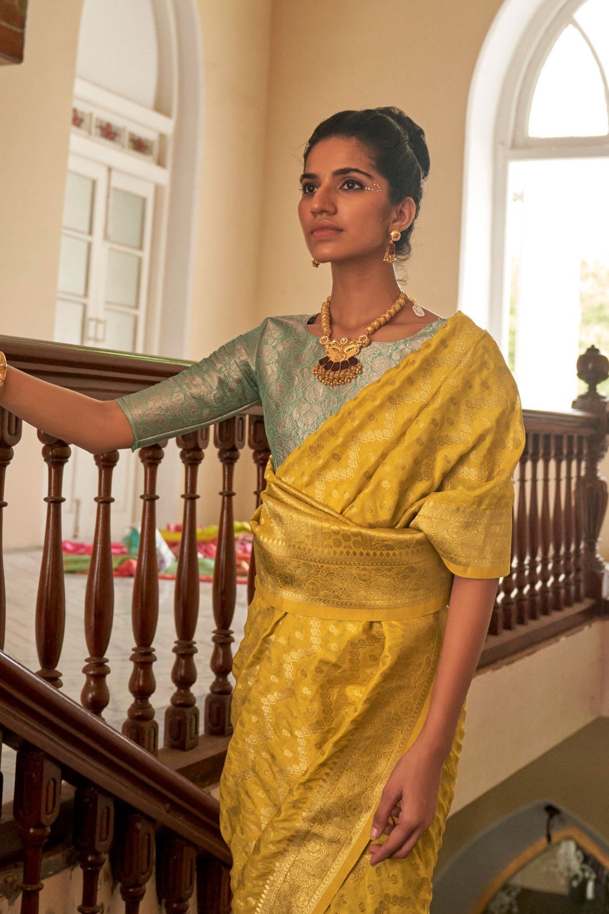 yellow-crepe-silk-banarasi-saree-zb131657_3_SareeButa.com