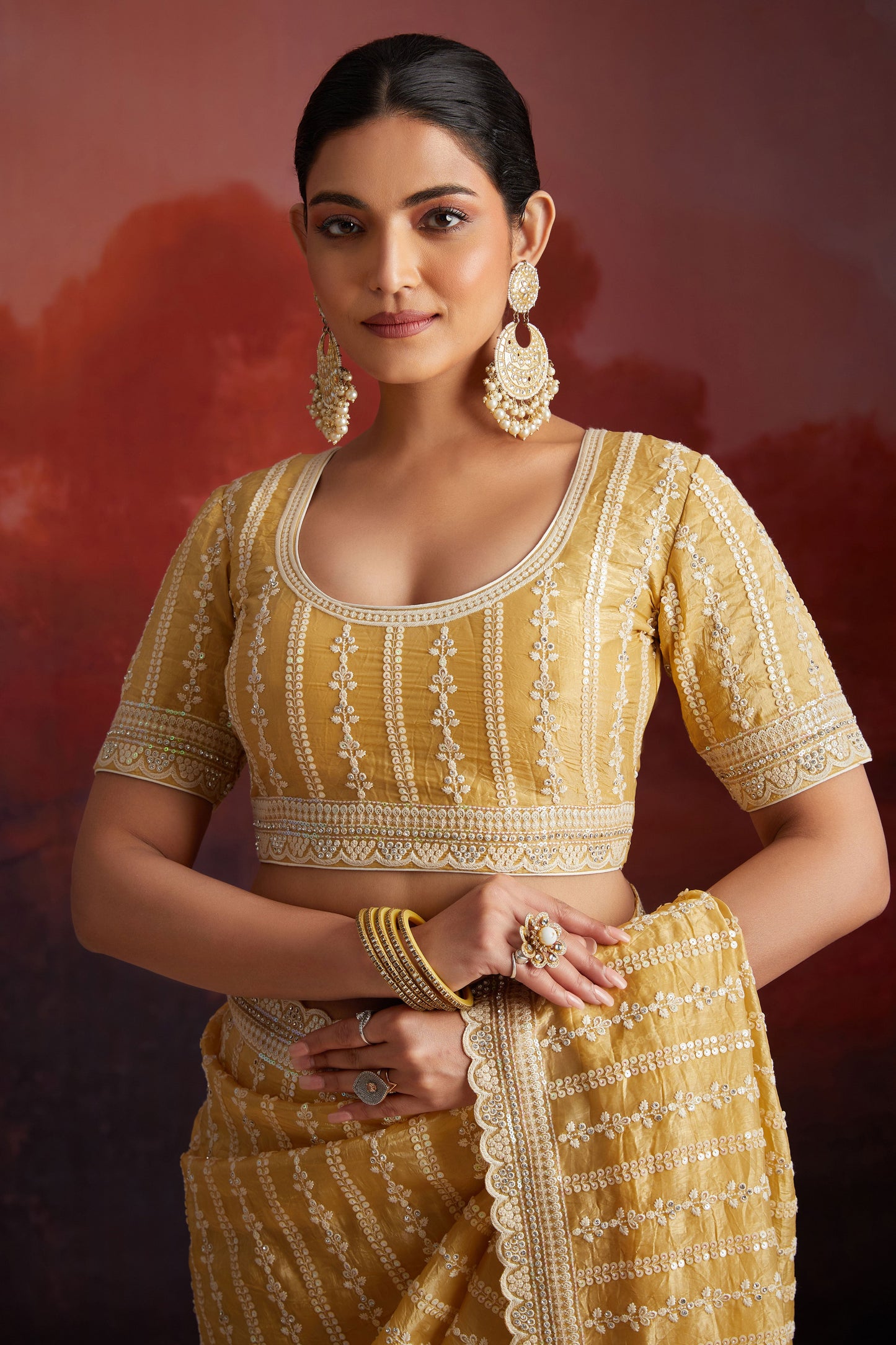 yellow-embroidered-organza-saree-zb133722_11_Sareebuta.com