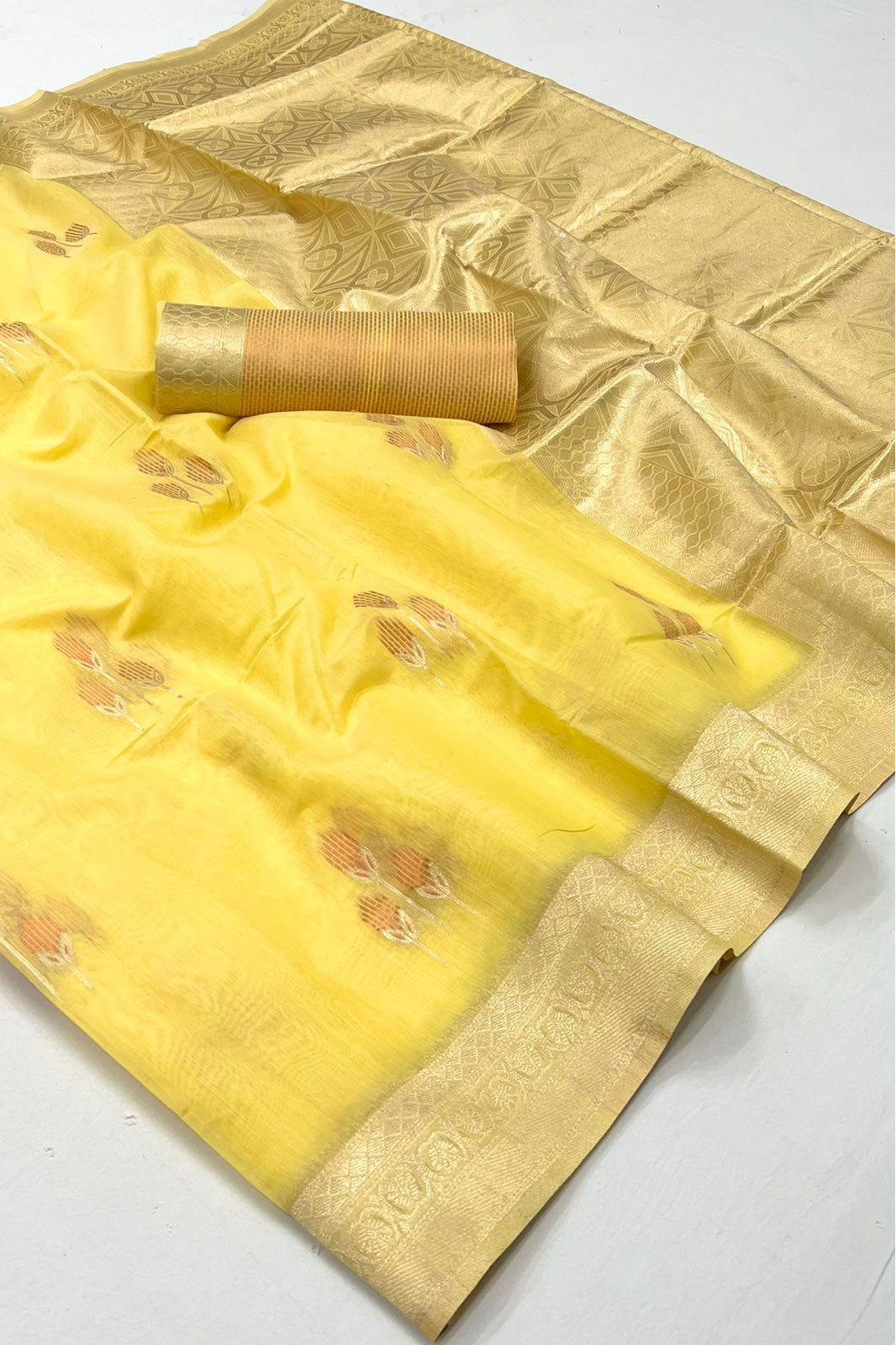 yellow-woven-linen-saree-zb131335_3_SareeButa.com