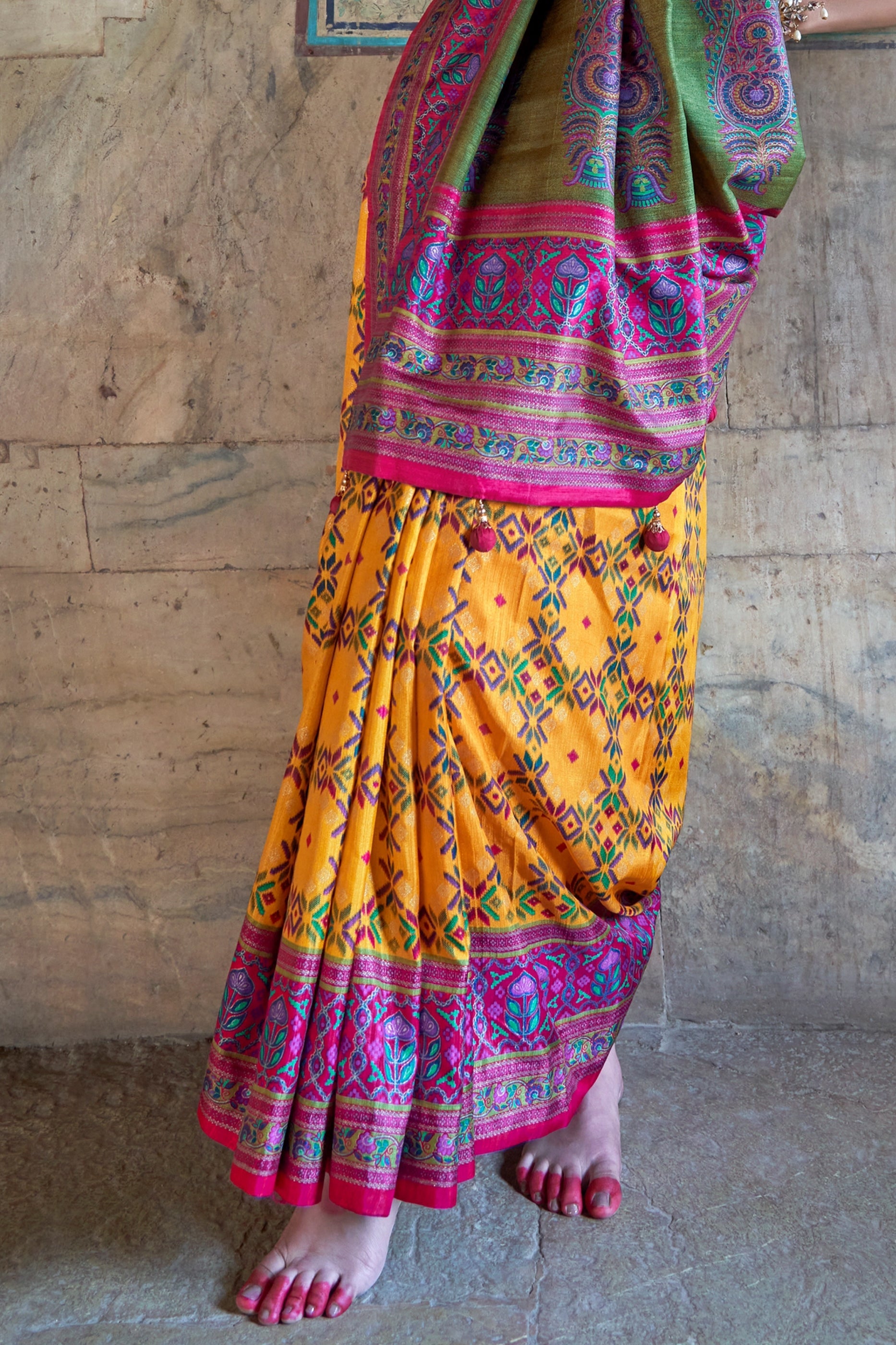 Yellow Printed Patola Silk Saree-SAR11294_4_SareeButa.com