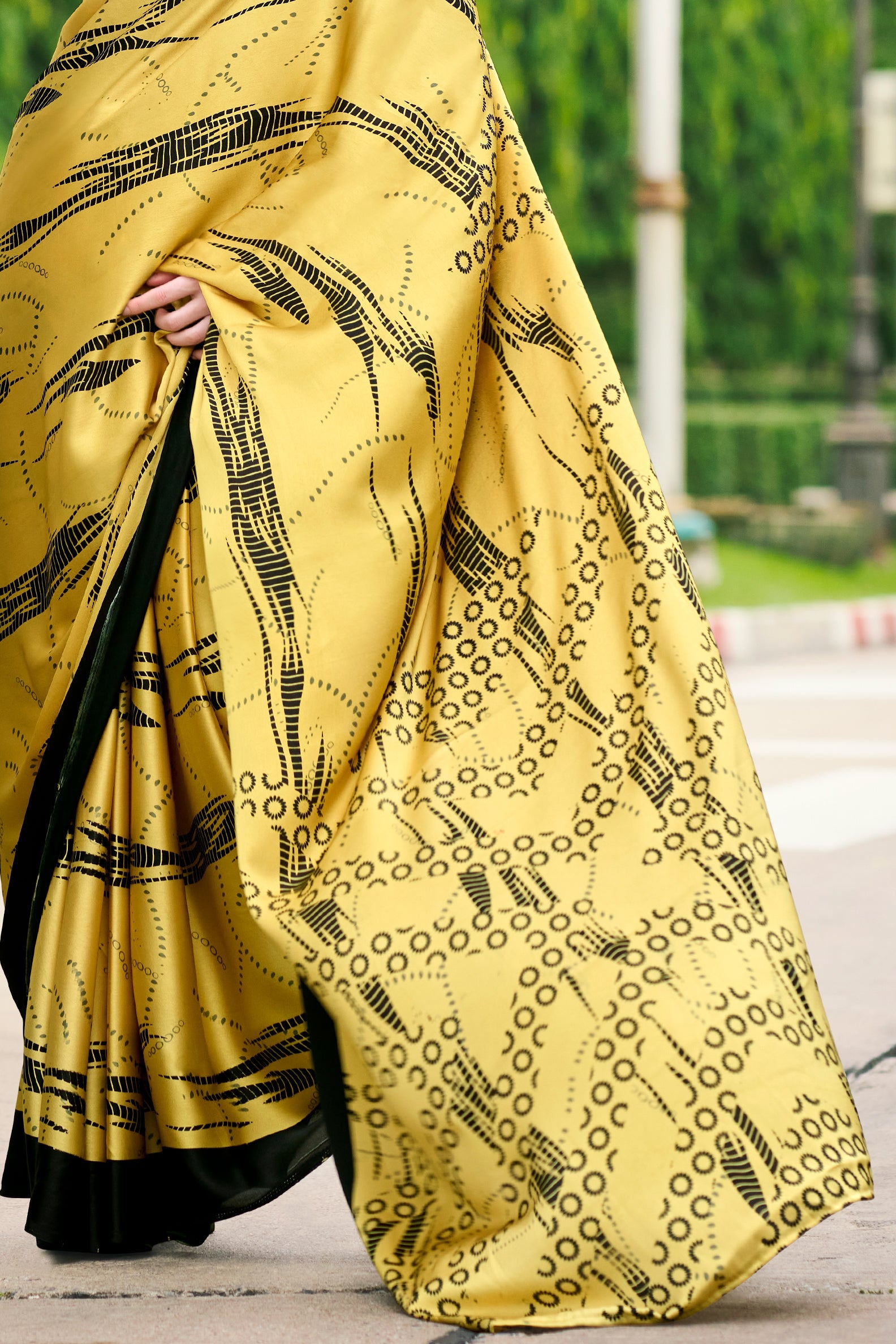 yellow-printed-satin-saree-zb132487_4_SareeButa.com