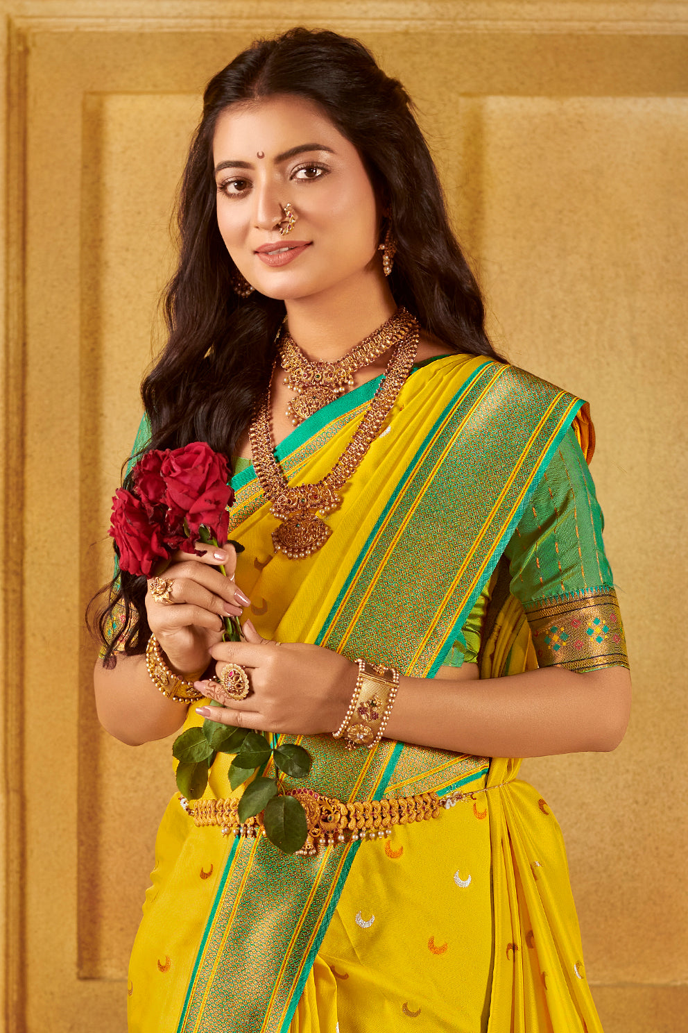 yellow-silk-paithani-saree-zb132141_2_SareeButa.com