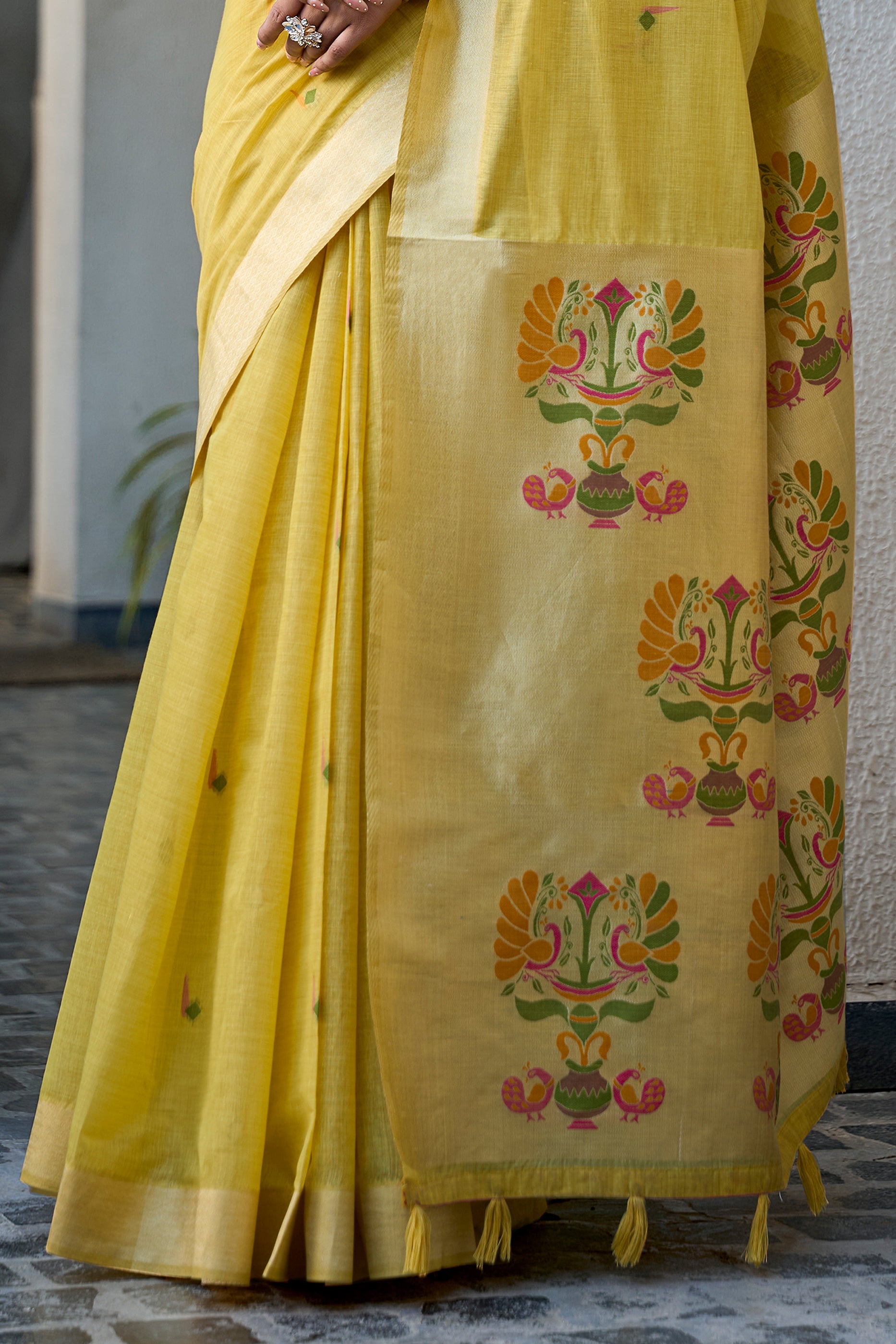 Yellow Woven Cotton Saree with Paithani Pallu-SAR12739_5_SareeButa.com