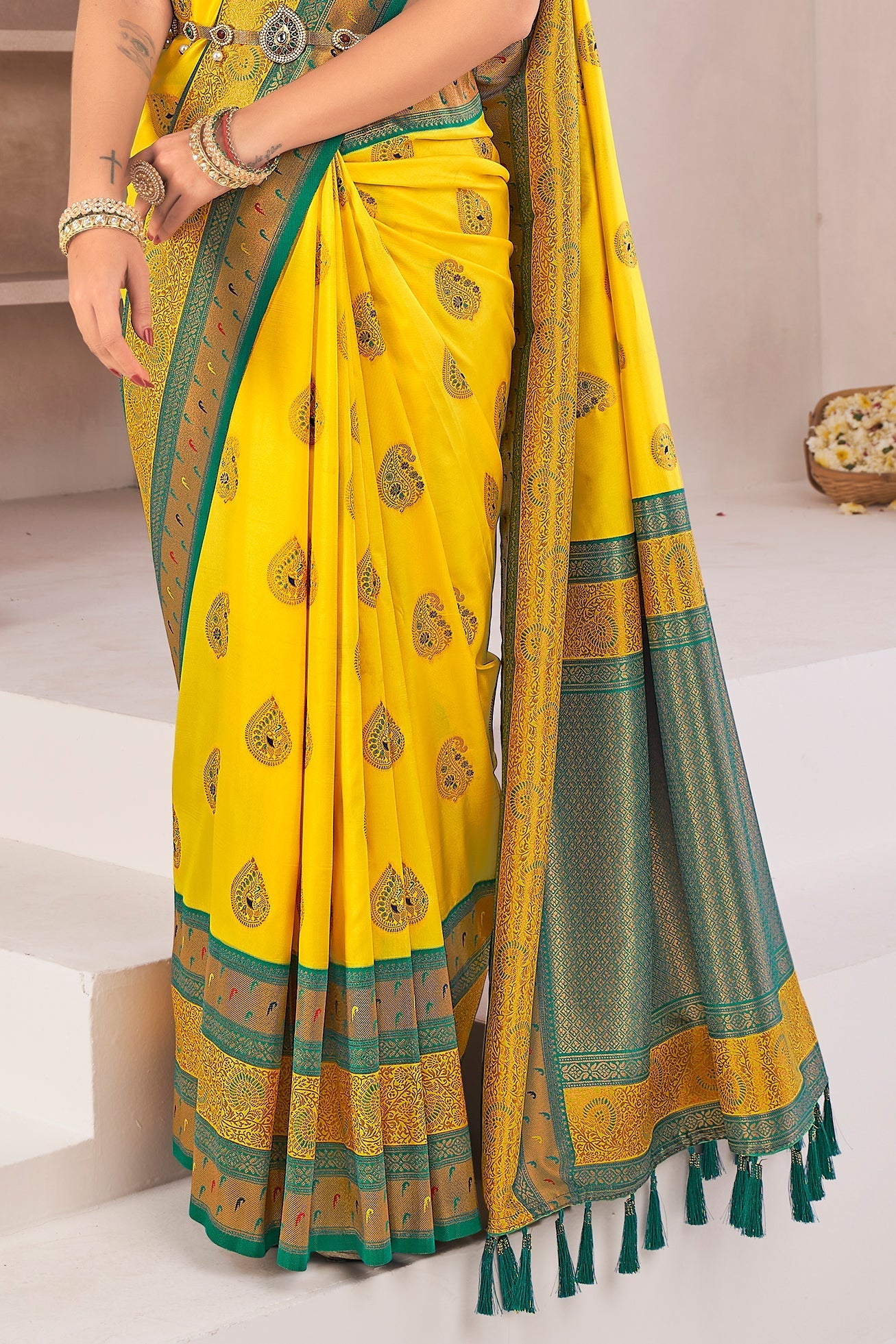 yellow-woven-silk-saree-zb132370_3_SareeButa.com