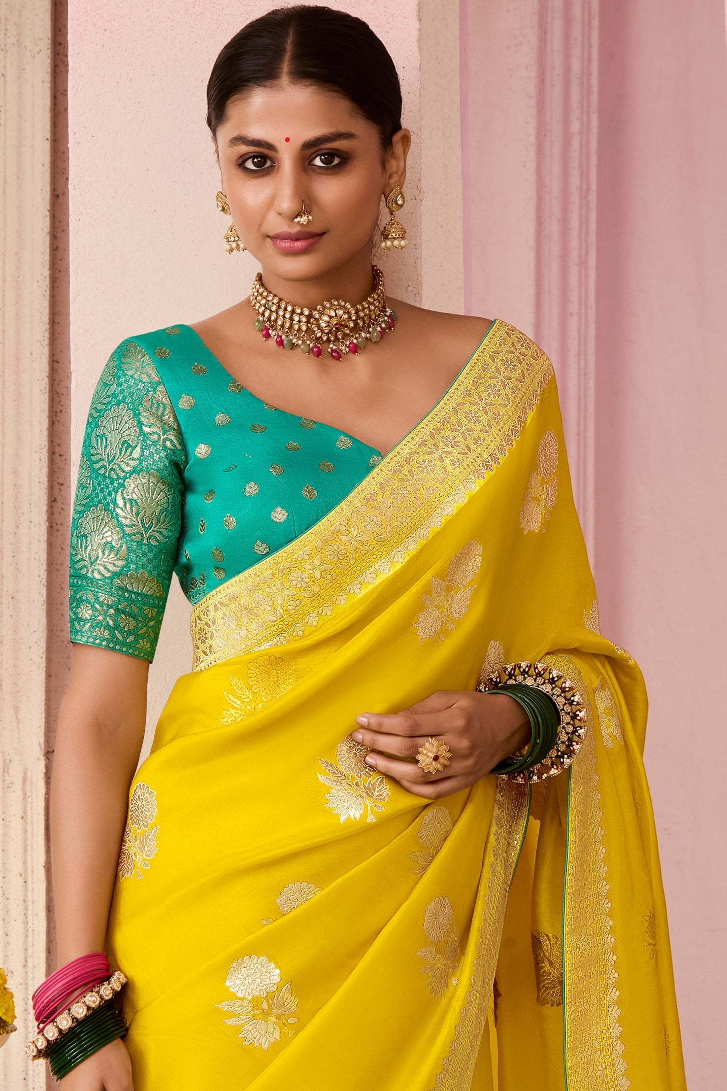 yellow-woven-silk-saree-zb132867_2_SareeButa.com