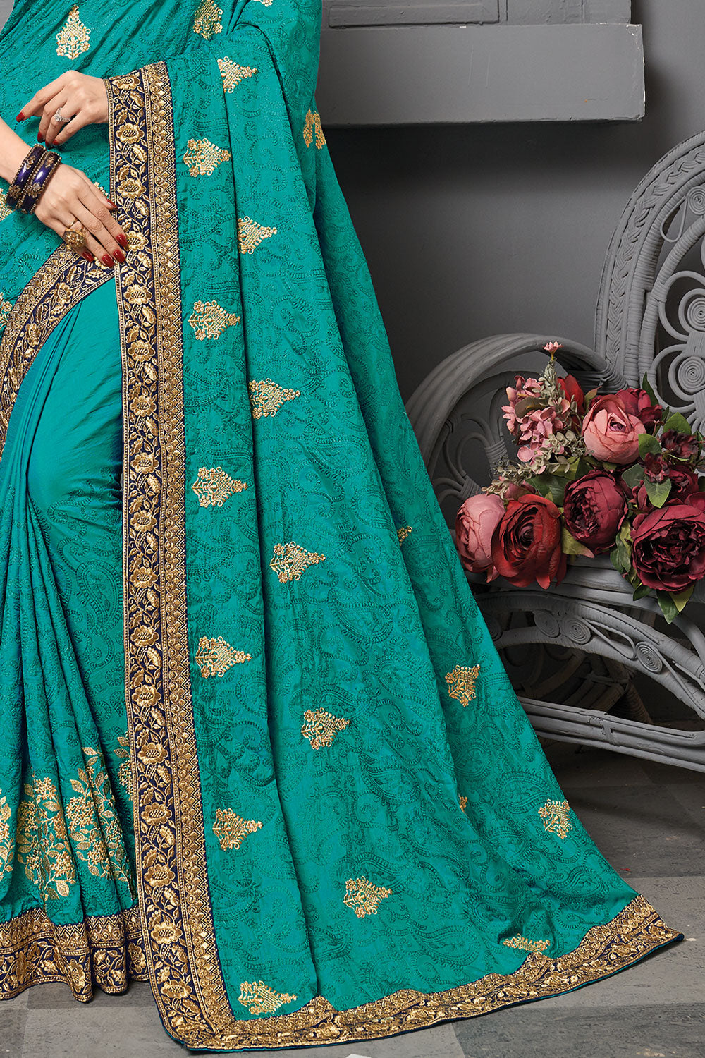 blue-embroidered-saree-zb132547_2_SareeButa.com