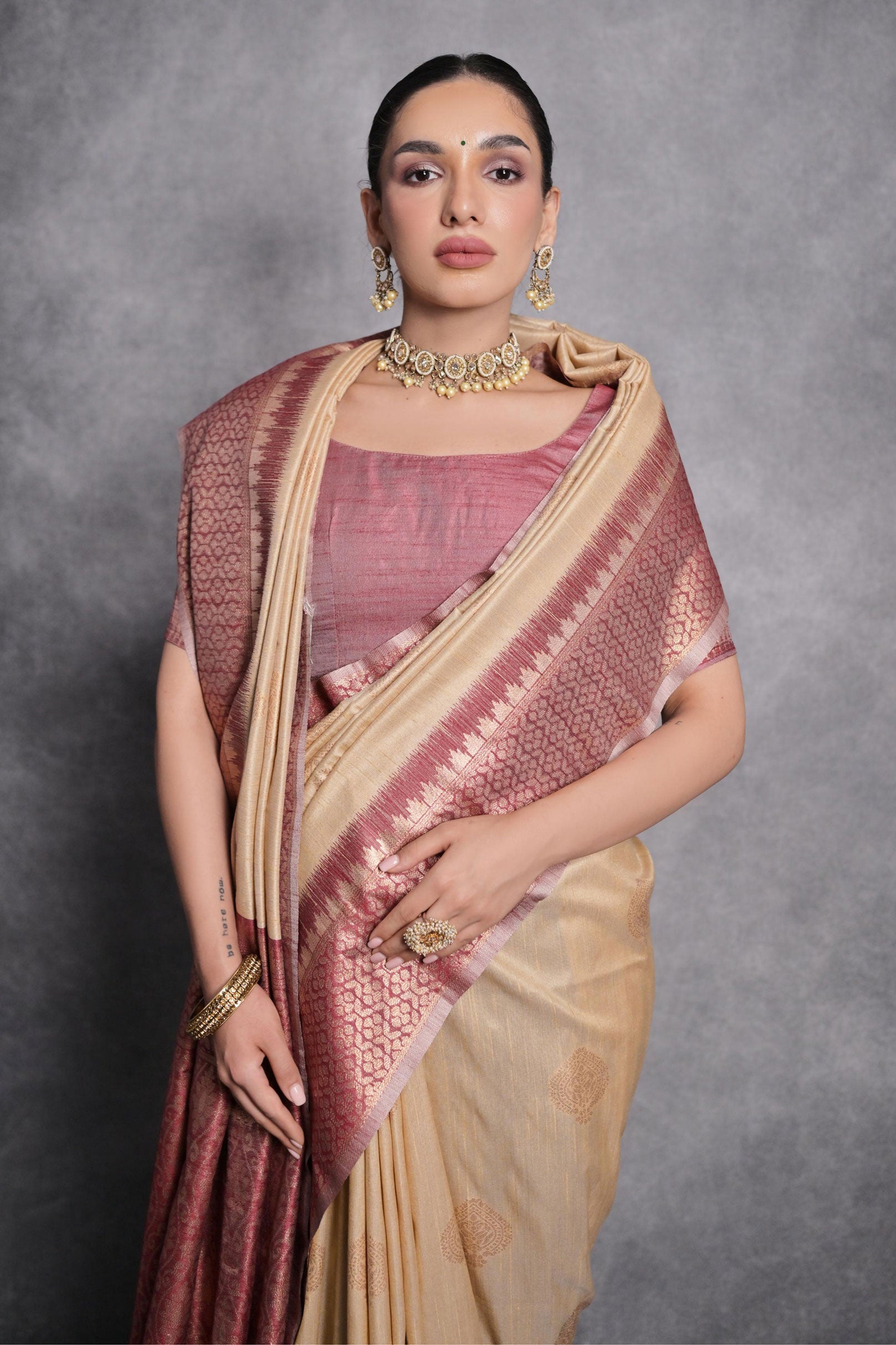 beige-tusser-silk-saree-zb130271_2_SareeButa.com