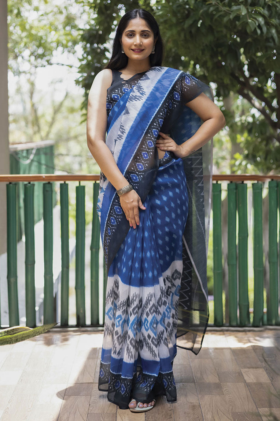 blue-linen-saree-zb130376_1_SareeButa.com